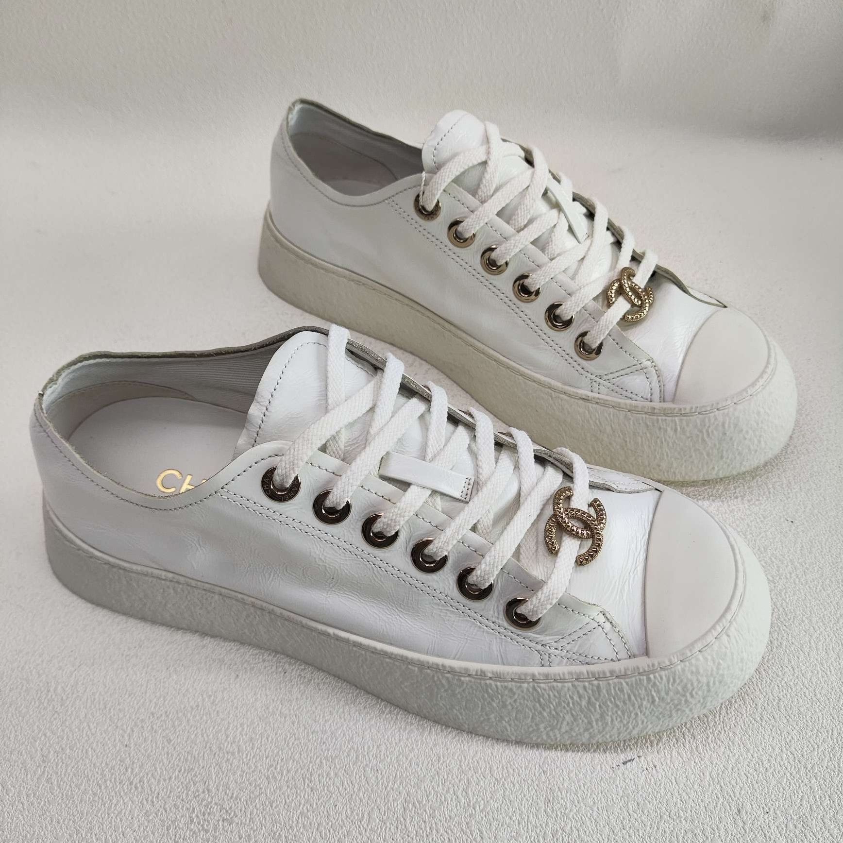 Chanel Chanel Platform CC Logo Low-Top Sneakers Size 39 Size US 8 / IT 38 - 4 Thumbnail