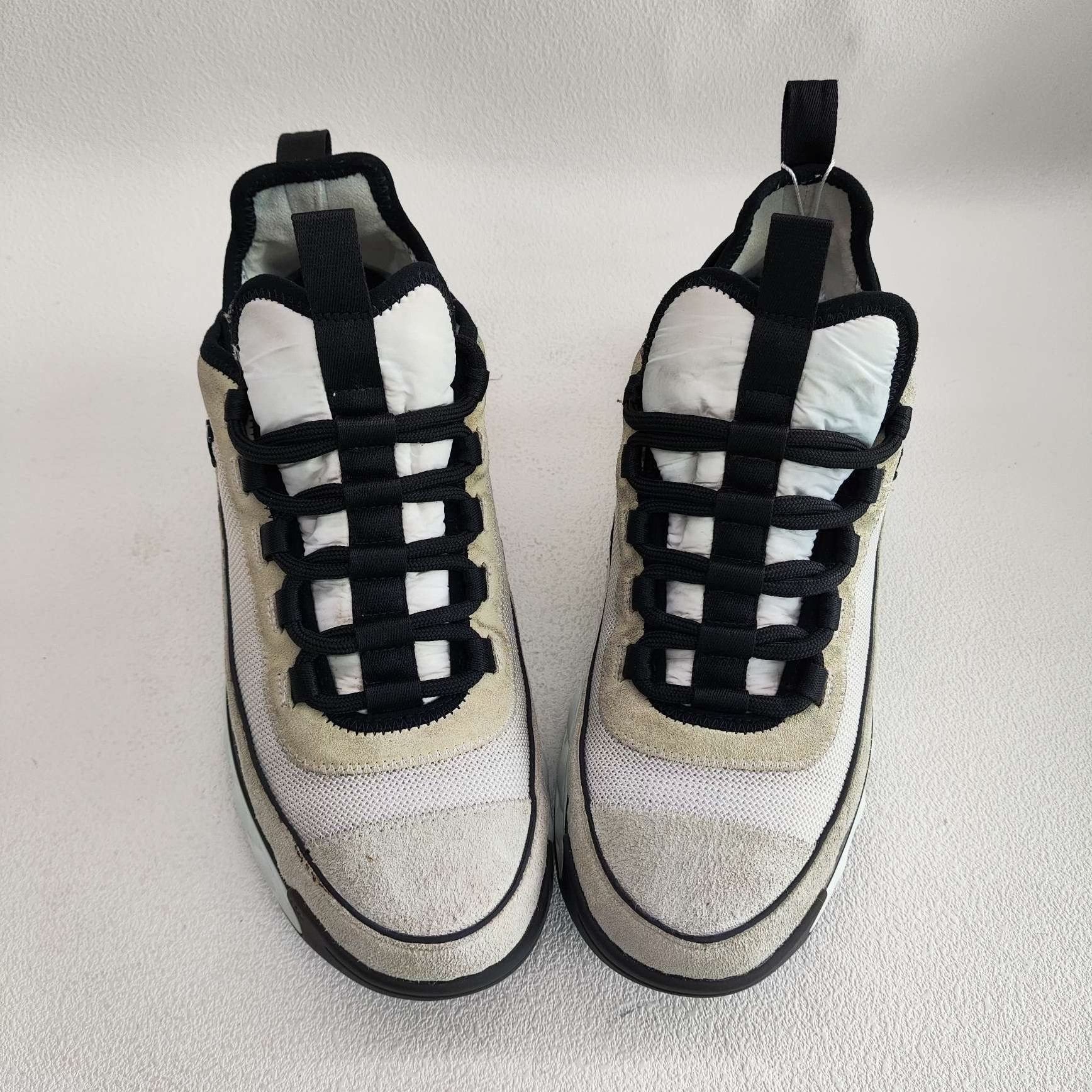 Chanel Chanel Logo Low-Top Sneakers Size 40 Size US 9 / IT 39 - 10 Thumbnail