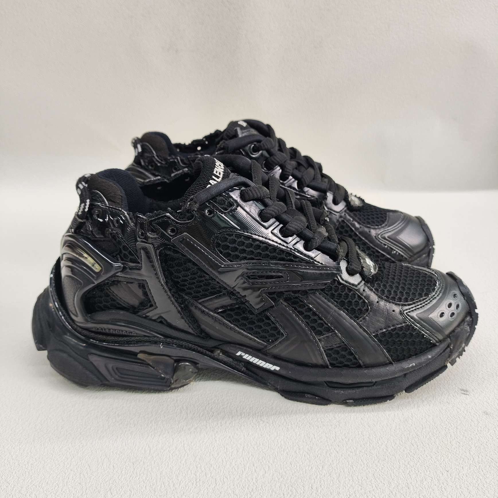 Balenciaga Balenciaga Runner Sneakers Size 37 Size US 7 / IT 37 - 5 Thumbnail
