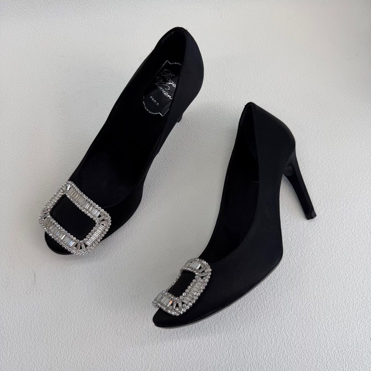 Roger Vivier Roger Vivier Crystal Buckle Satin Pumps Size 37.5 Size US 7.5 / IT 37.5 - 9 Thumbnail