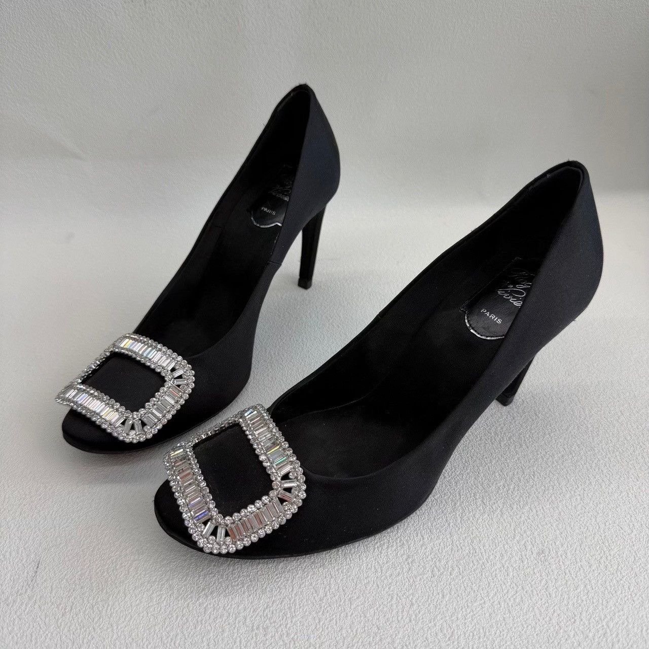 Roger Vivier Roger Vivier Crystal Buckle Satin Pumps Size 37.5 Size US 7.5 / IT 37.5 - 2 Thumbnail