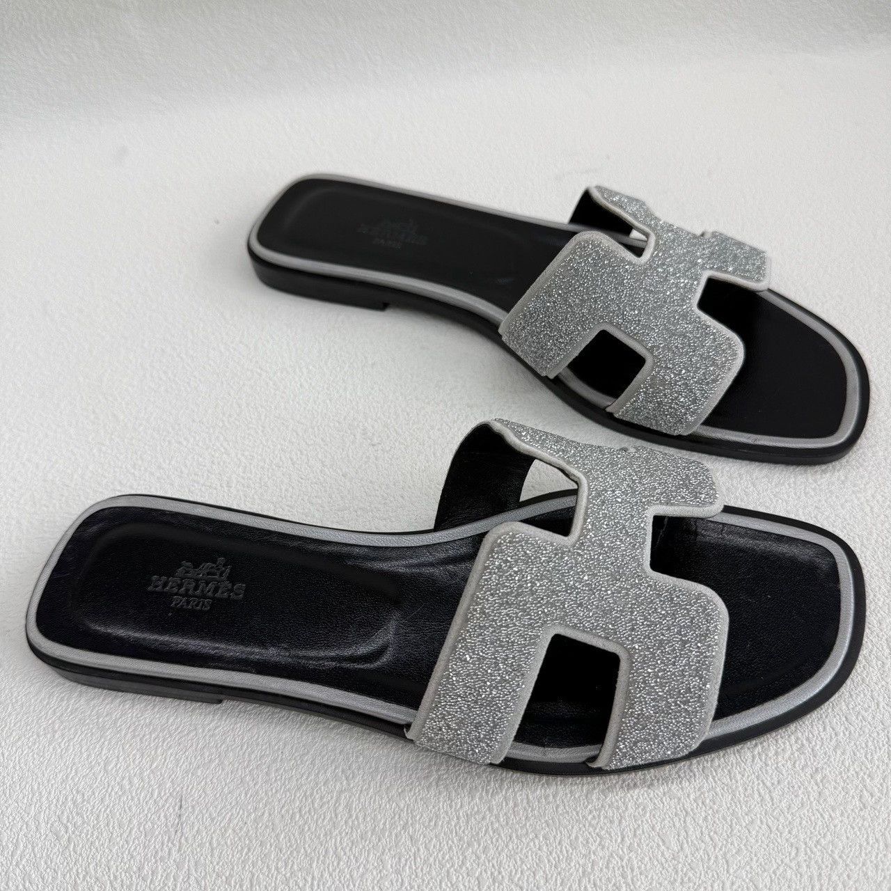 Hermes Hermes Glitter H Sandals Size 38 Size US 7 / IT 37 - 4 Thumbnail