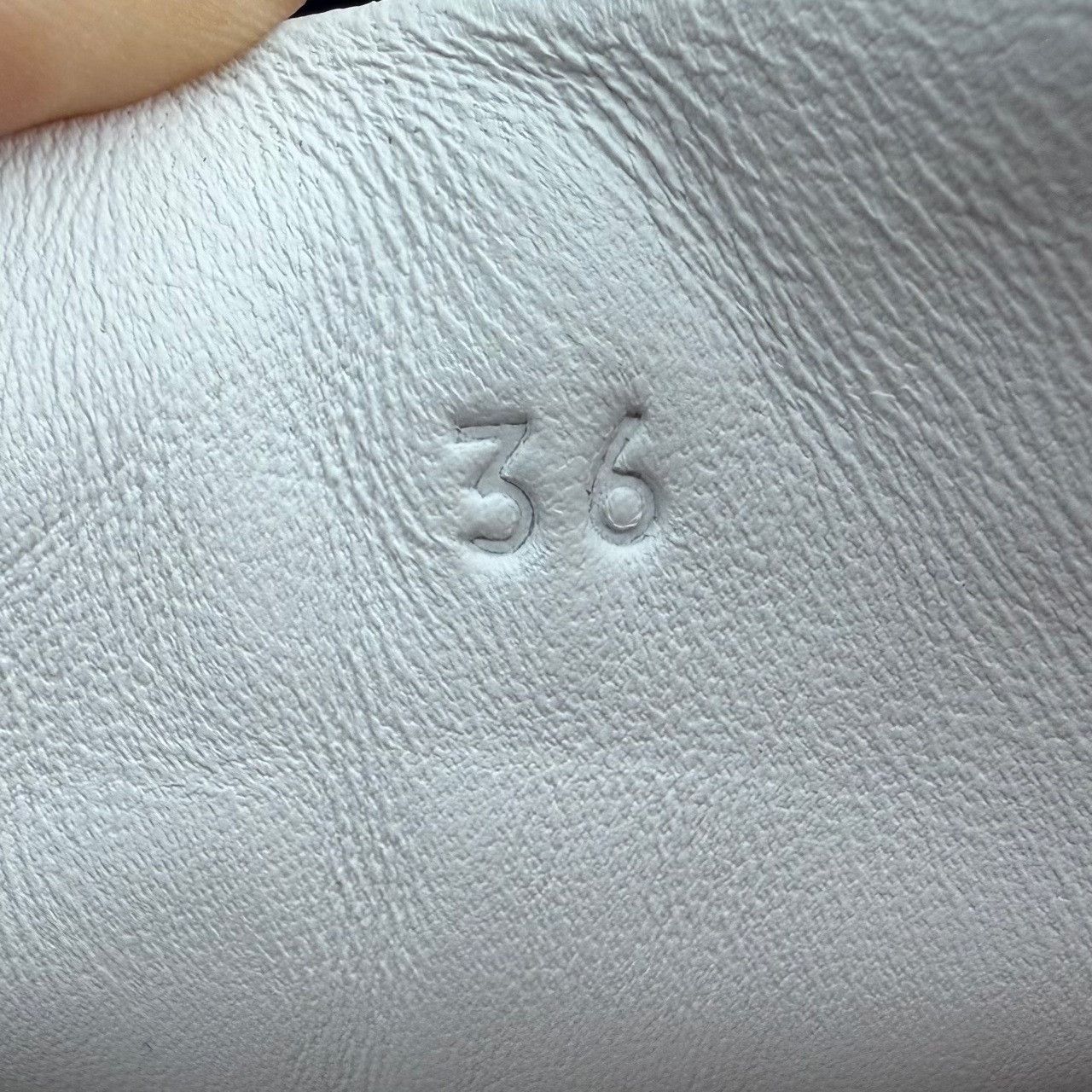 Hermes Hermès Bouncing Leather Low-Top Sneakers Size 36 Size US 6 / IT 36 - 7 Thumbnail
