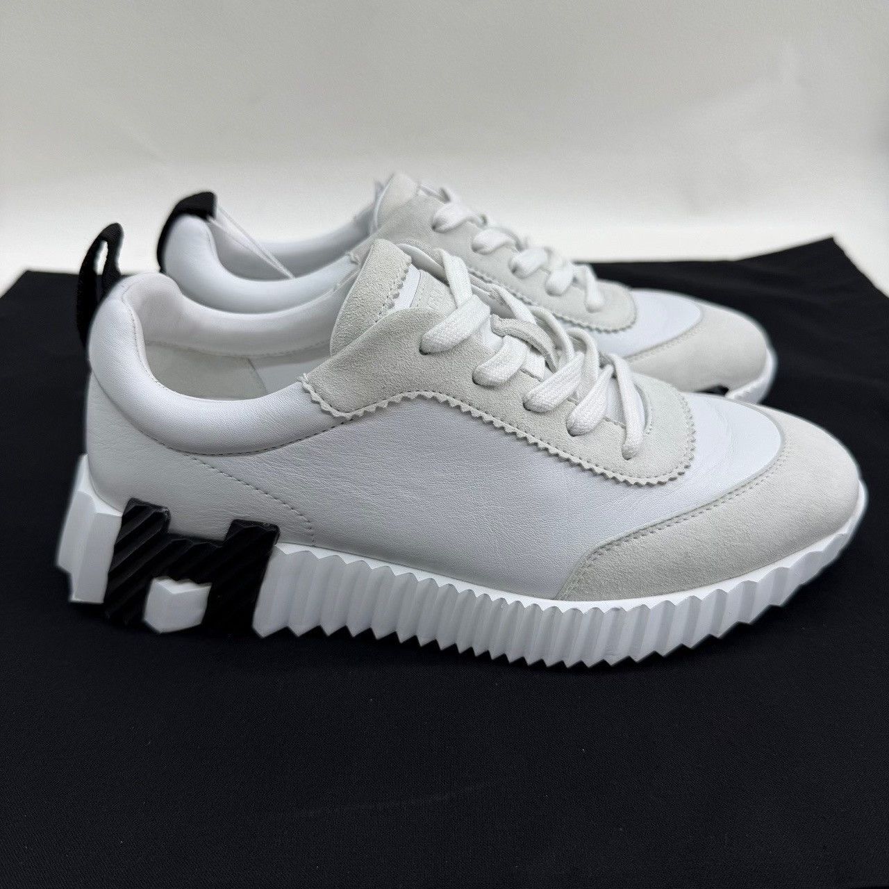 Hermes Hermès Bouncing Leather Low-Top Sneakers Size 36 Size US 6 / IT 36 - 5 Thumbnail