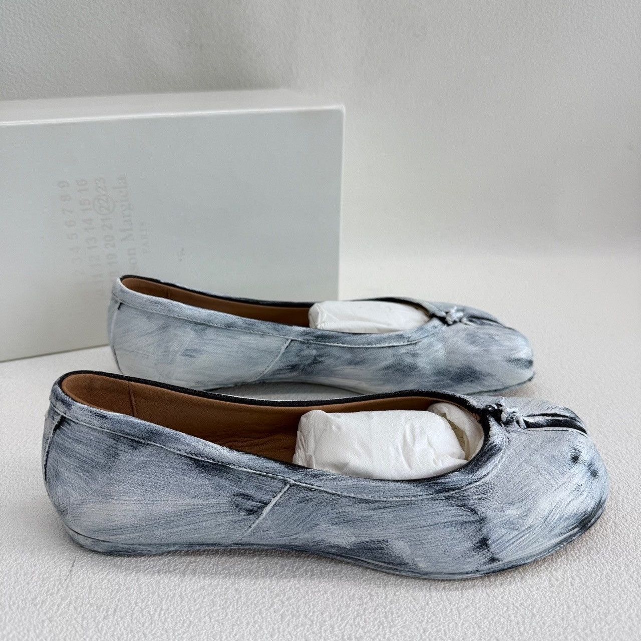 Maison Margiela Maison Margiela Painted Tabi Flats Size 35 Size US 5 / IT 35 - 6 Thumbnail