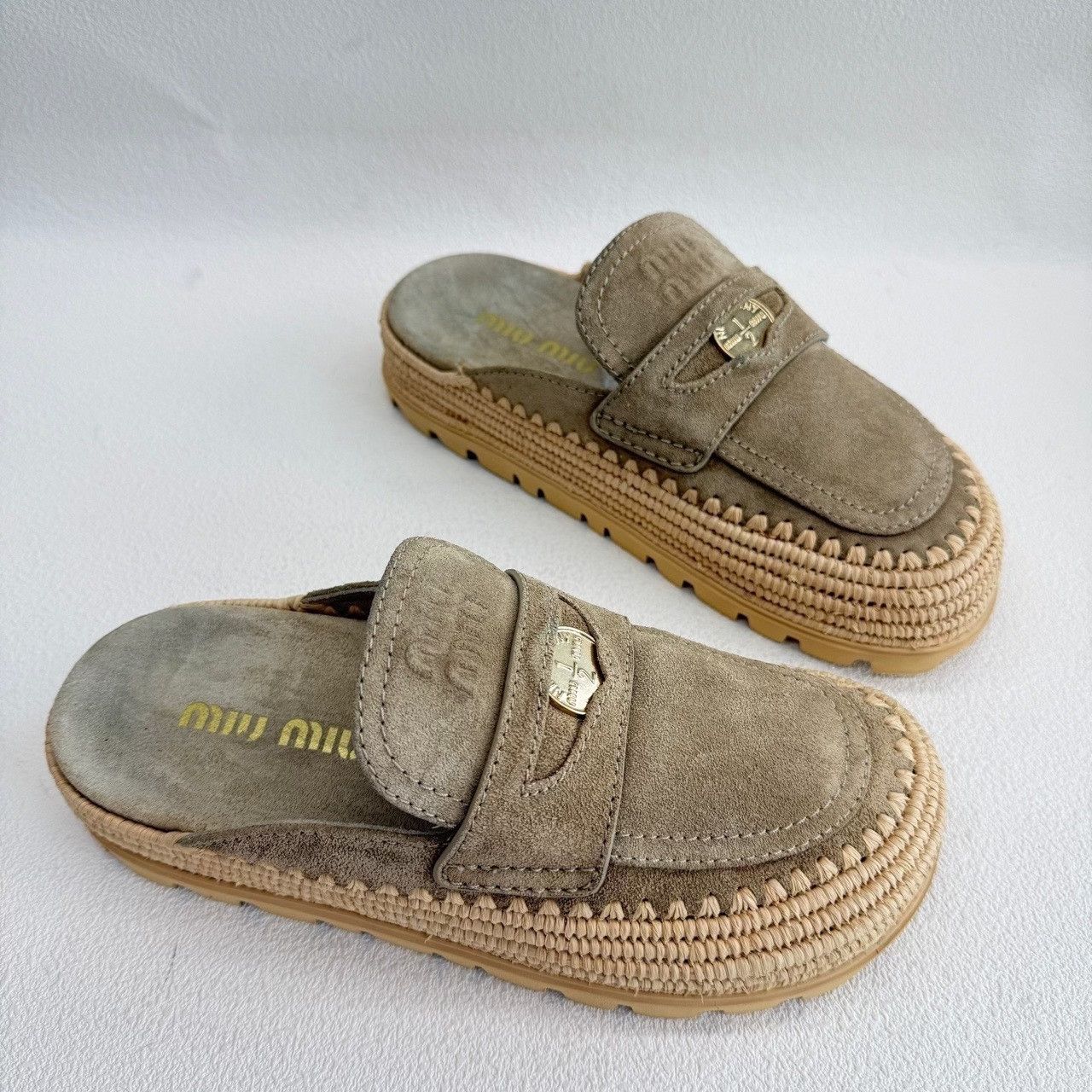 Miu Miu Miu Miu Suede Mules Size 36 Size US 6 / IT 36 - 4 Thumbnail