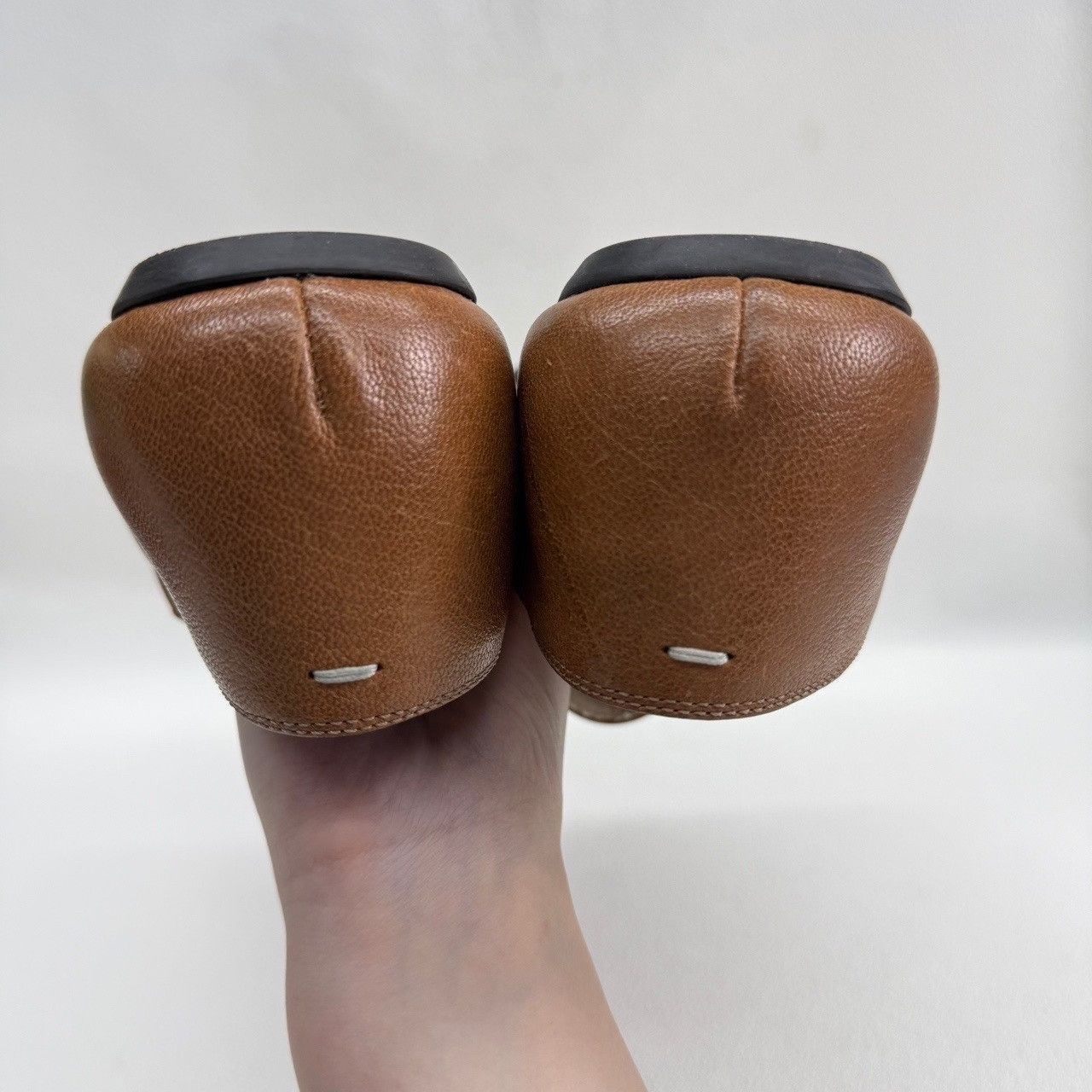 Maison Margiela Maison Margiela Brown Tabi Leather Slip Ons Size US 8 Size US 8 / EU 41 - 6 Thumbnail