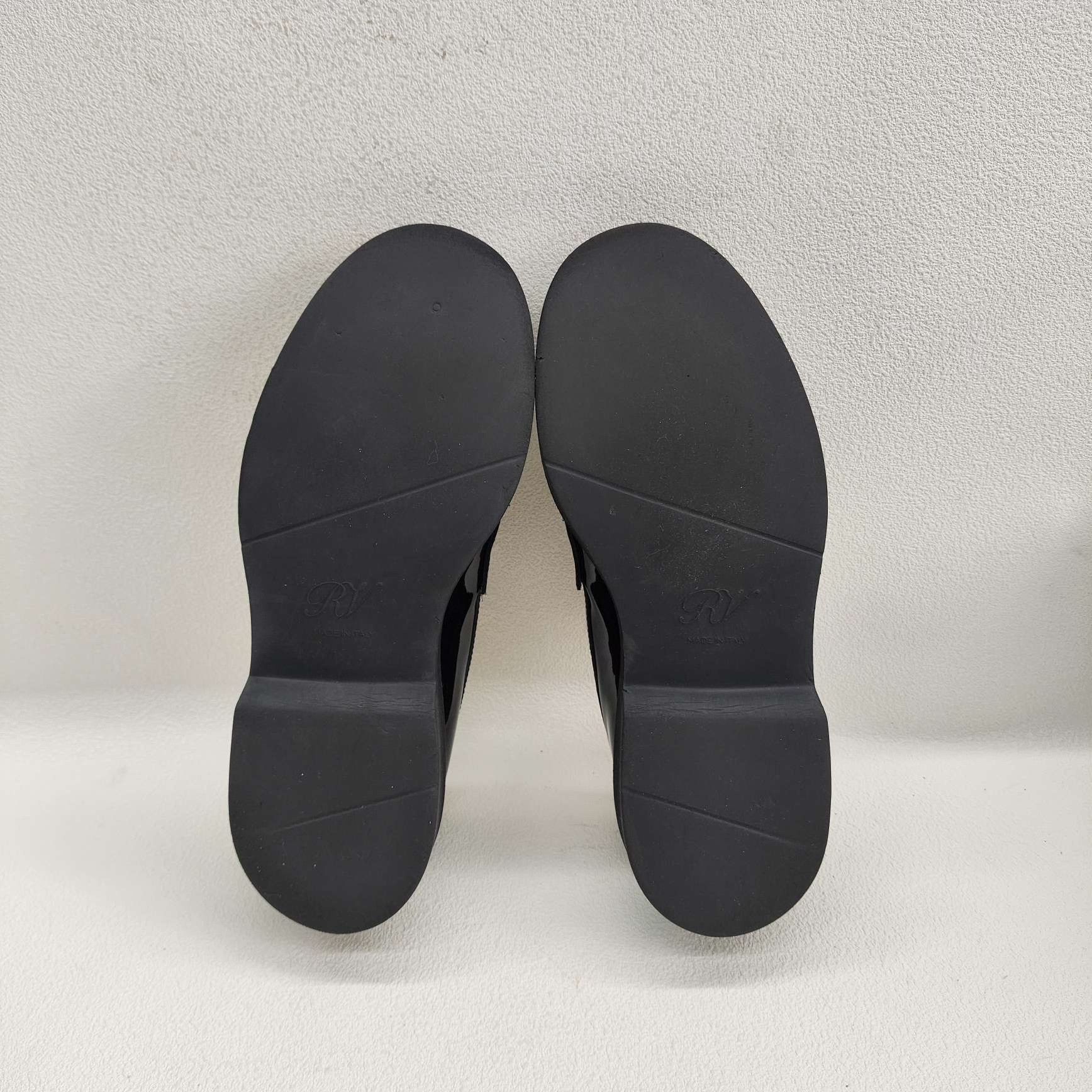 Roger Vivier Roger Vivier Crystal Buckle Patent Loafers Size 35.5 Size US 5.5 / IT 35.5 - 8 Thumbnail