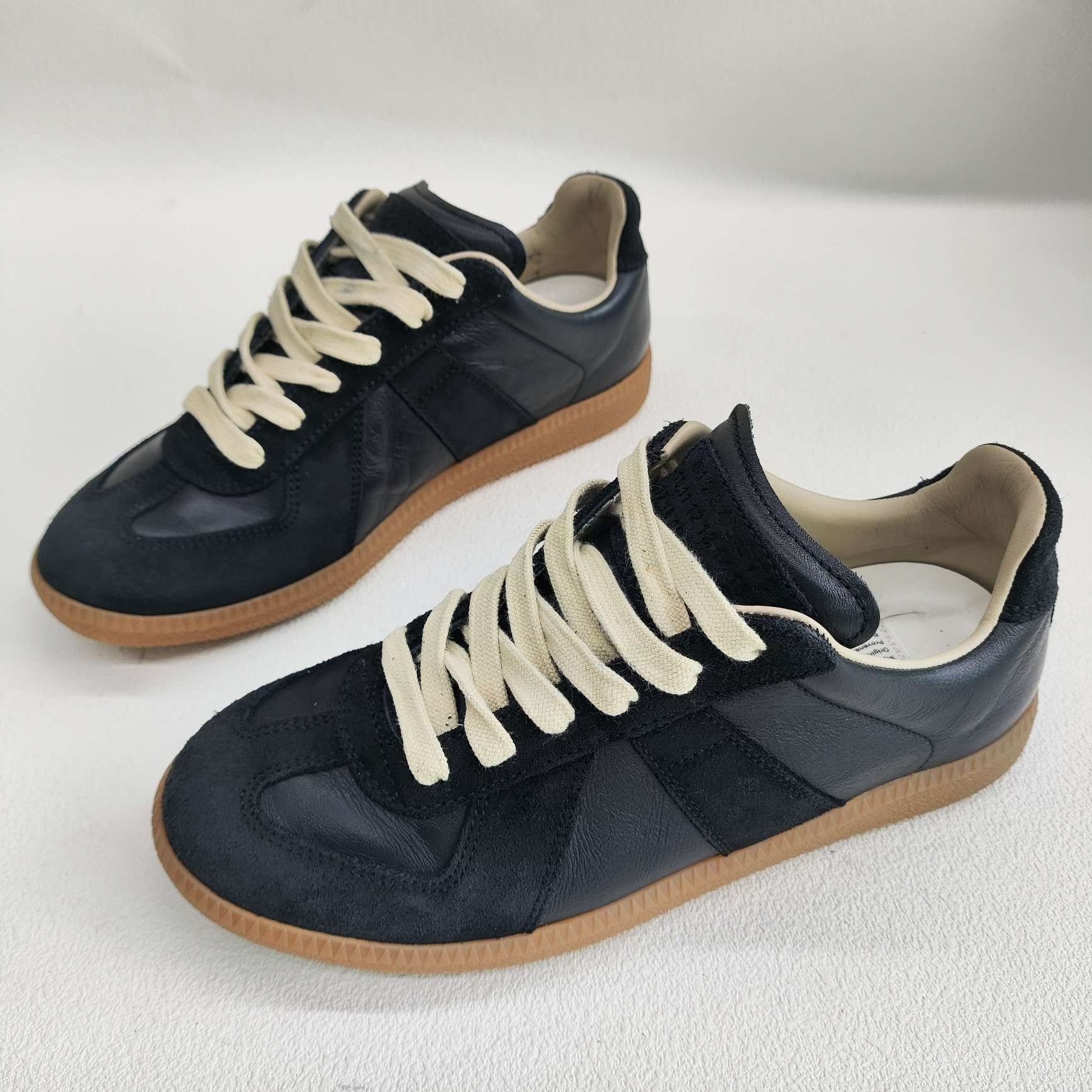 Maison Margiela Maison Margiela Black Replica Sneakers Size 36 Size US 6 / IT 36 - 2 Thumbnail