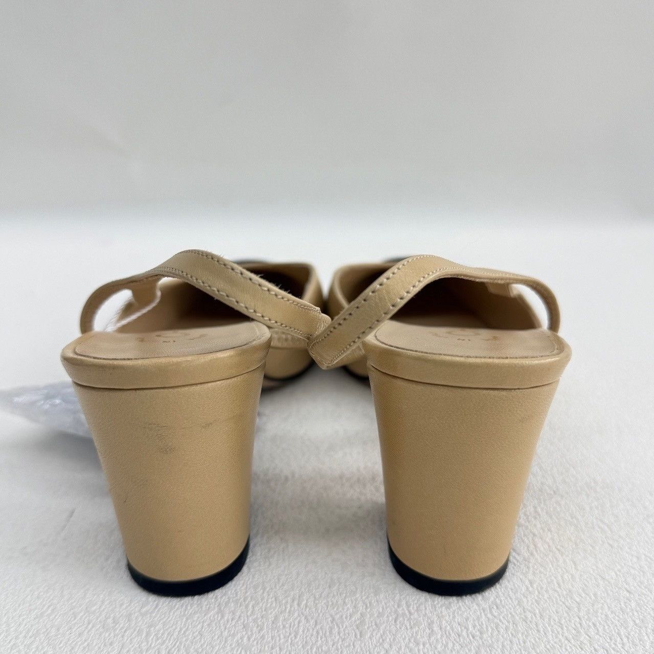 Chanel Chanel Beige and Black Slingback Heels Size 36.5 Size US 5.5 / IT 35.5 - 6 Thumbnail