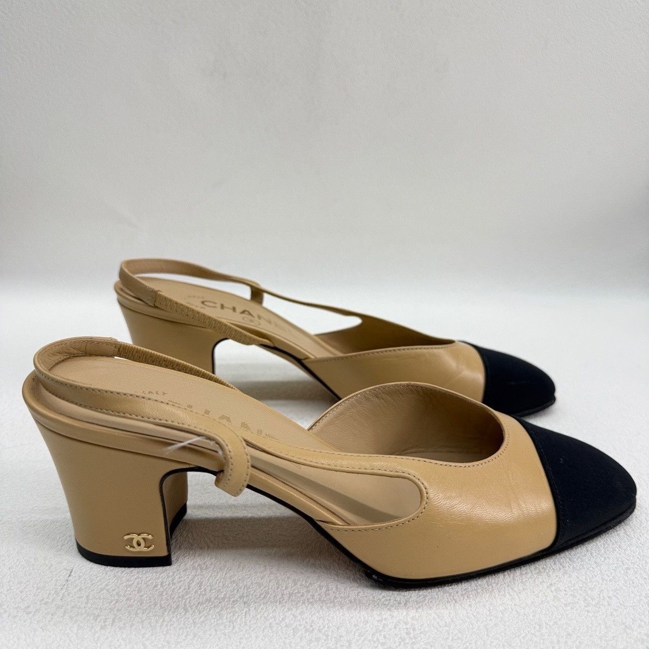 Chanel Chanel Slingback Heels Beige Black Size 36 Size US 6 / IT 36 - 5 Thumbnail