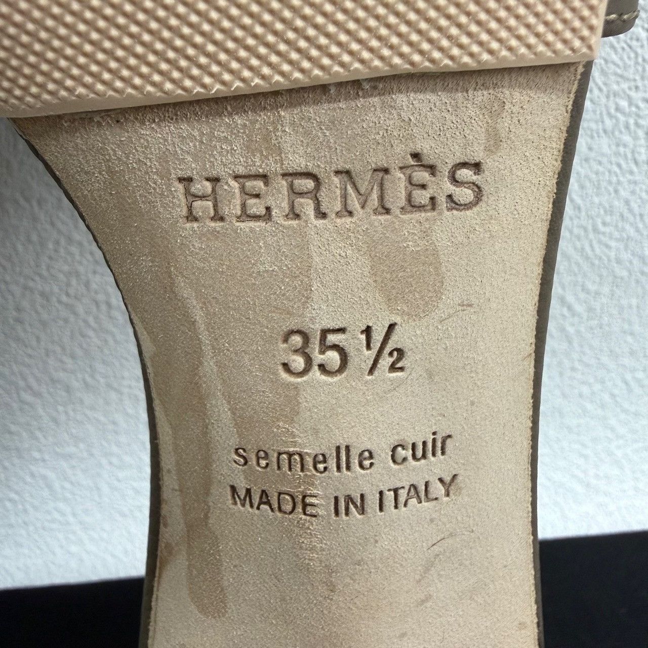 Hermes Hermès Oasis Sandals in Etoupe Size 35.5 Size US 5.5 / IT 35.5 - 9 Thumbnail
