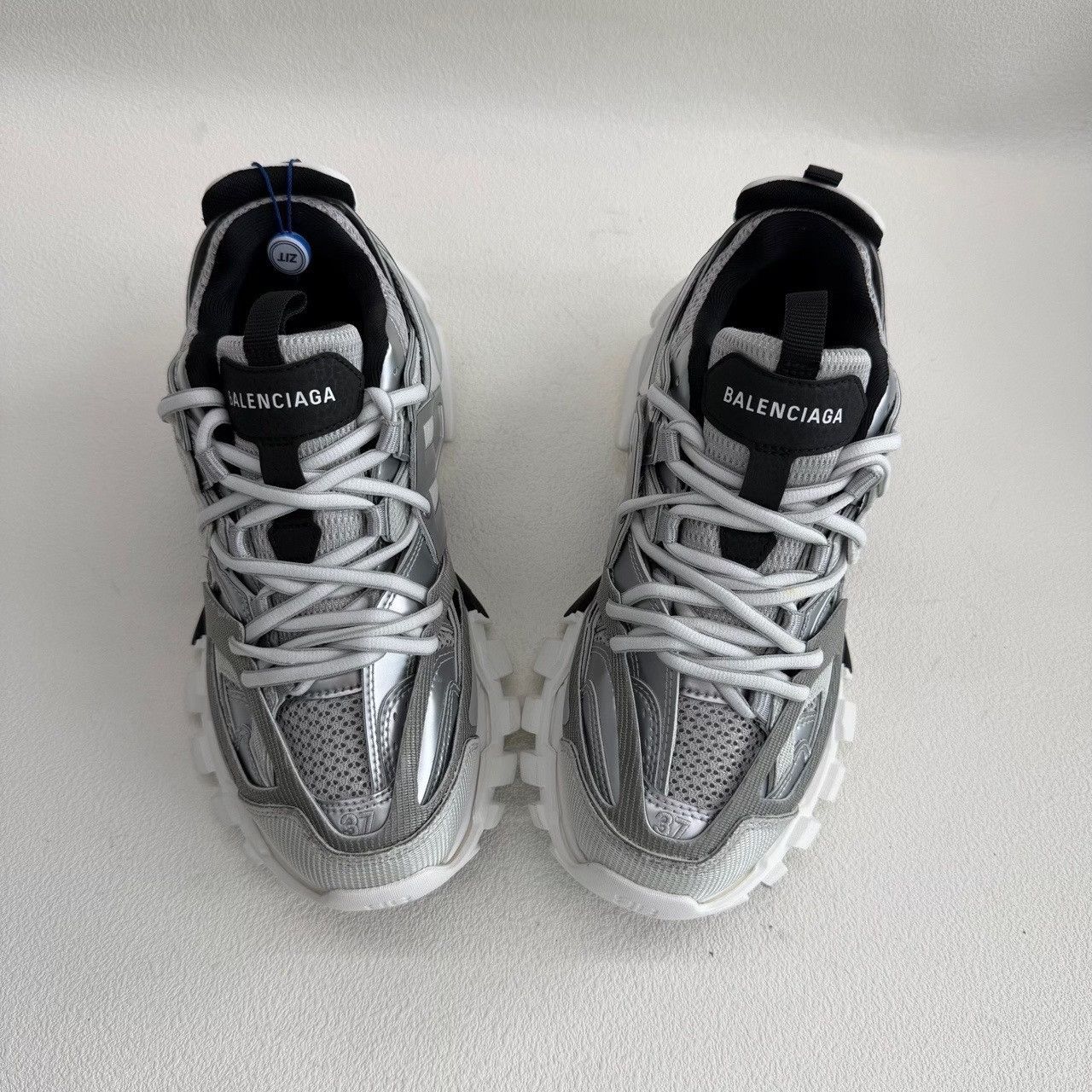 Balenciaga Balenciaga Silver Track Sneakers Size 37 Size US 7 / IT 37 - 10 Thumbnail
