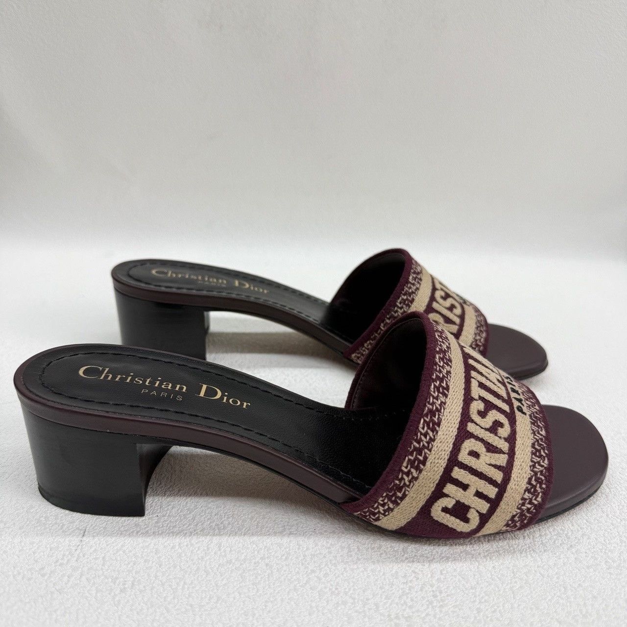 Dior Dior Dway Embroidered Sandals Size 36 Size US 6 / IT 36 - 5 Thumbnail