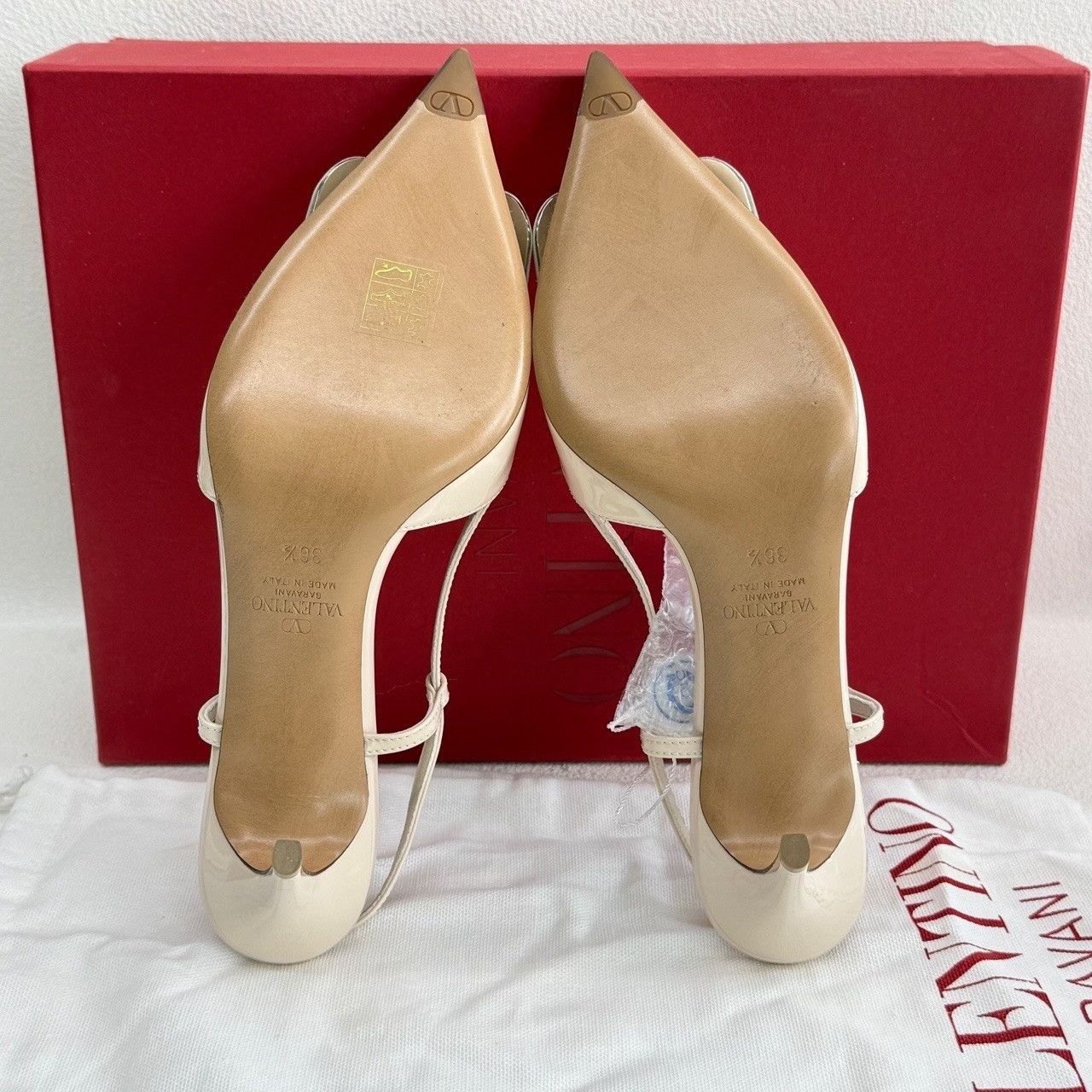 Valentino Valentino Garavani VLogo Heels Size 36.5 Size US 6.5 / IT 36.5 - 8 Thumbnail