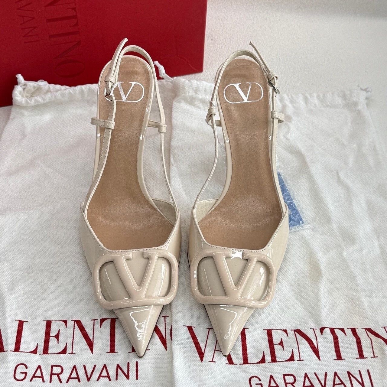 Valentino Valentino Garavani VLogo Heels Size 36.5 Size US 6.5 / IT 36.5 - 4 Thumbnail