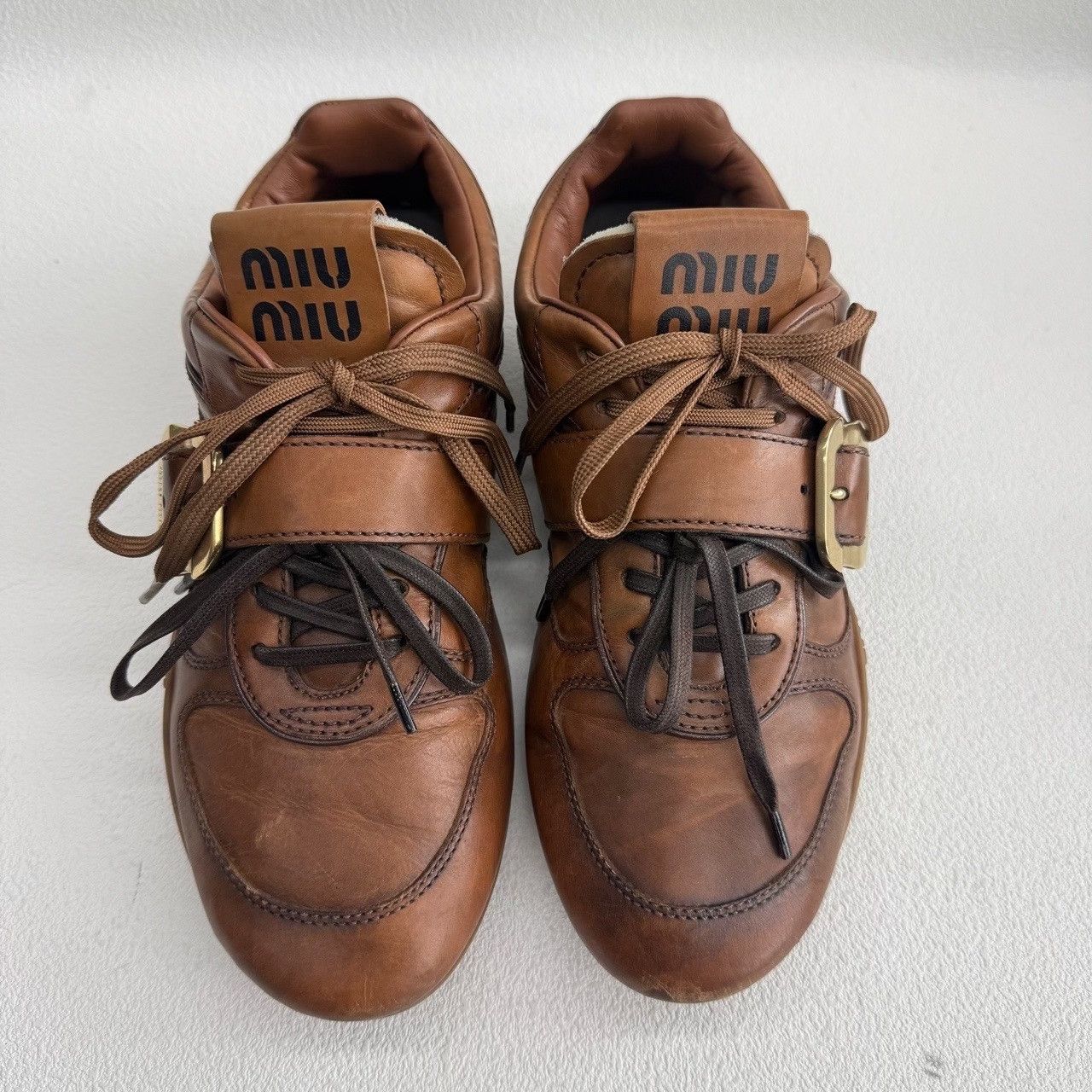 Miu Miu Miu Miu Buckle Leather Low-Top Sneakers Size 37.5 Size US 7.5 / IT 37.5 - 3 Thumbnail
