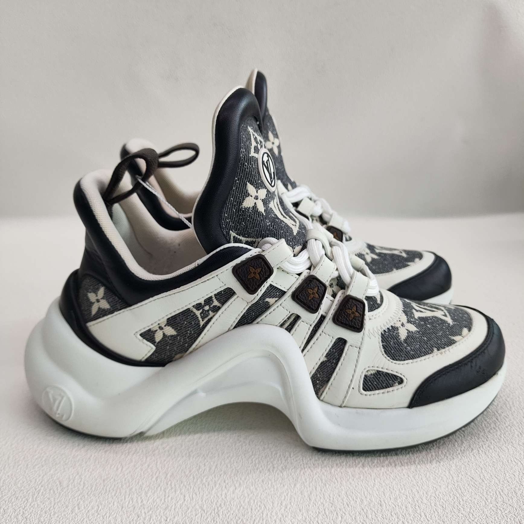 Louis Vuitton Louis Vuitton Archlight Monogram Denim Sneakers 37.5 Size US 7.5 / IT 37.5 - 5 Thumbnail