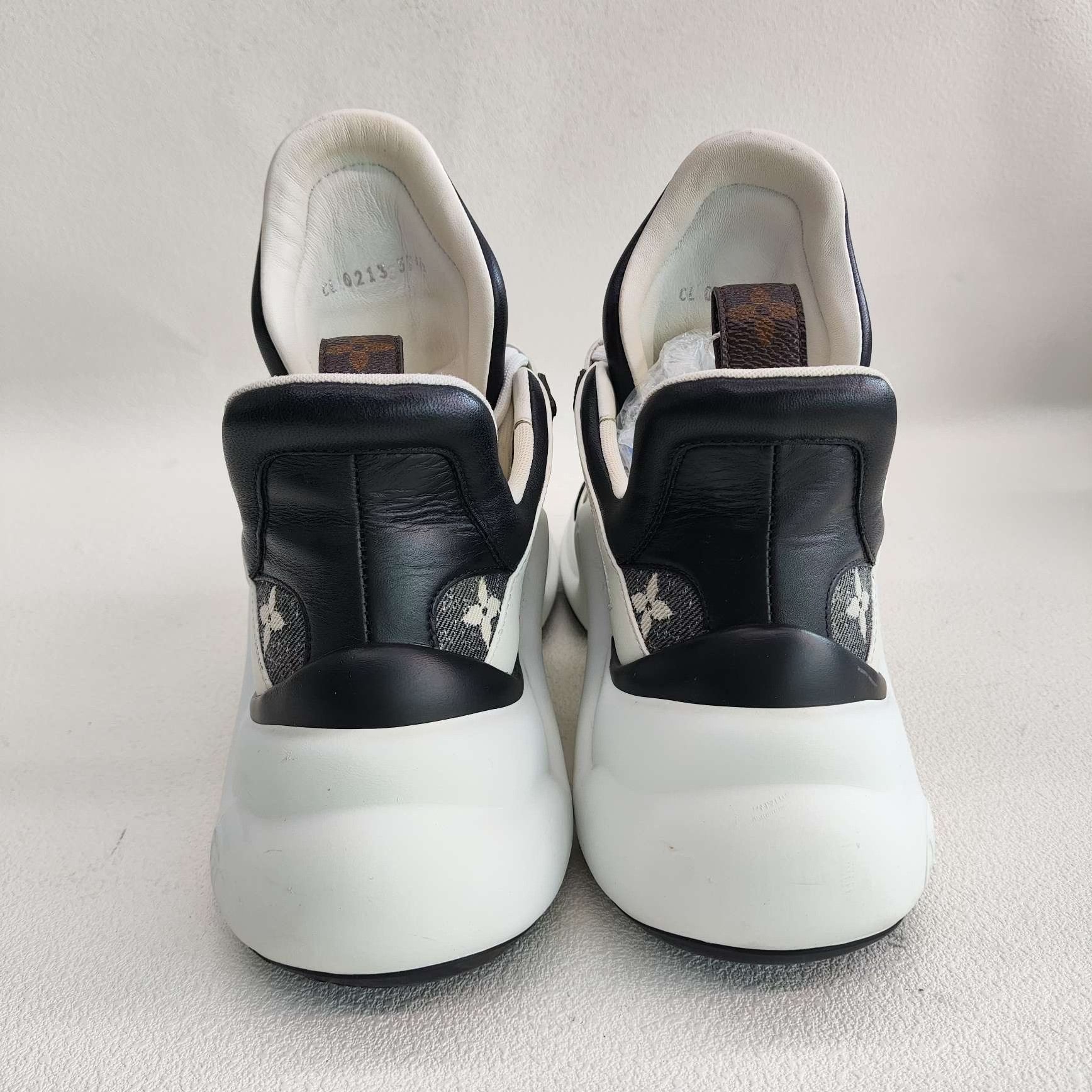 Louis Vuitton Louis Vuitton Archlight Monogram Denim Sneakers 37.5 Size US 7.5 / IT 37.5 - 6 Thumbnail