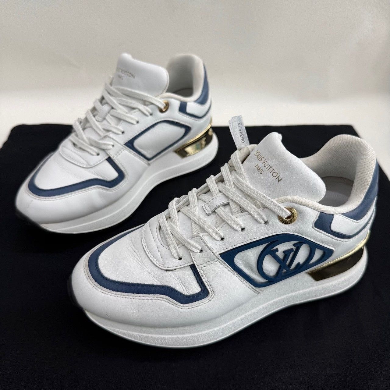 Louis Vuitton Louis Vuitton Neo Run Away Sneakers Size 36.5 Size US 5.5 / IT 35.5 - 2 Thumbnail