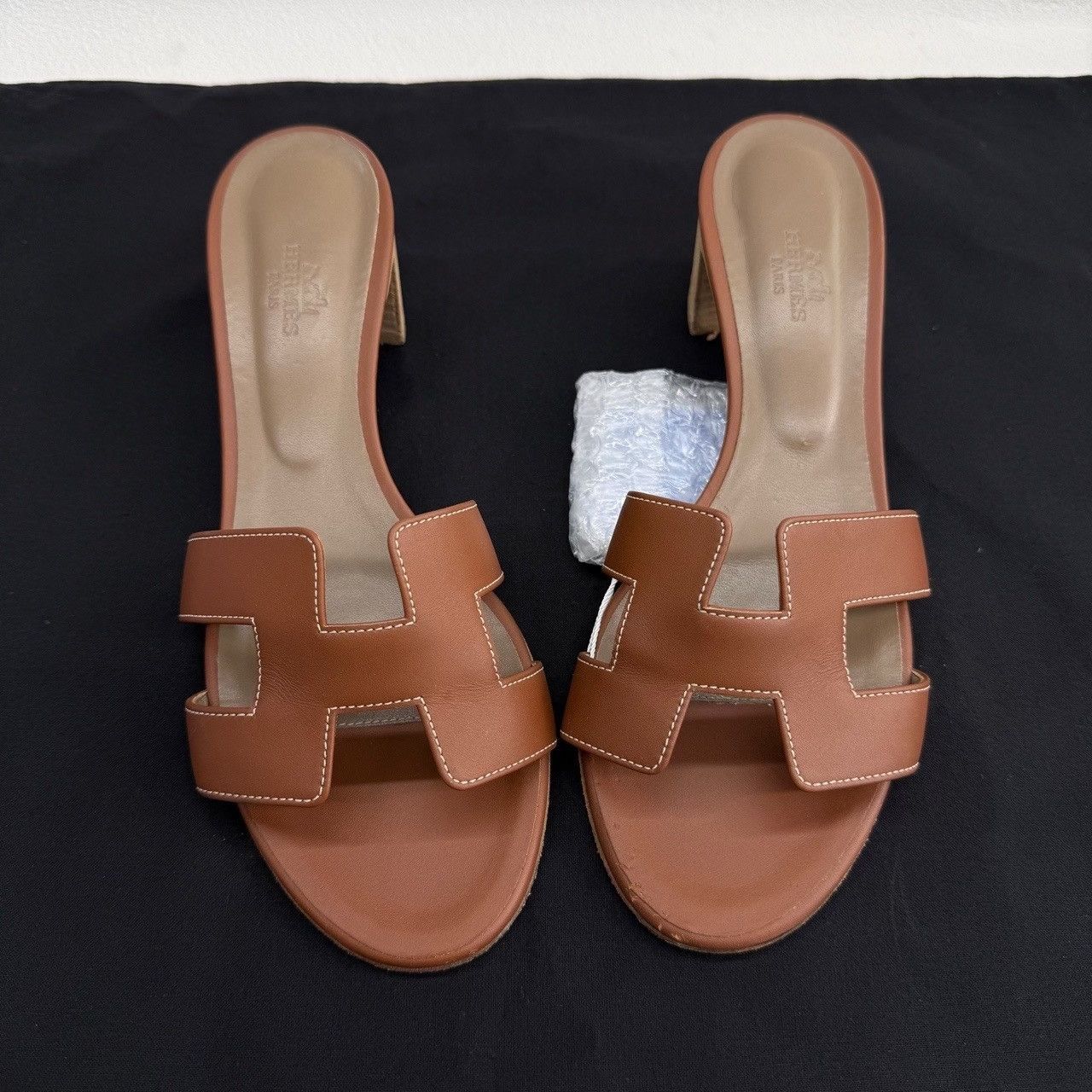 Hermes Hermès Oasis Leather Block Heel Sandals Size 39 Size US 9 / IT 39 - 10 Thumbnail