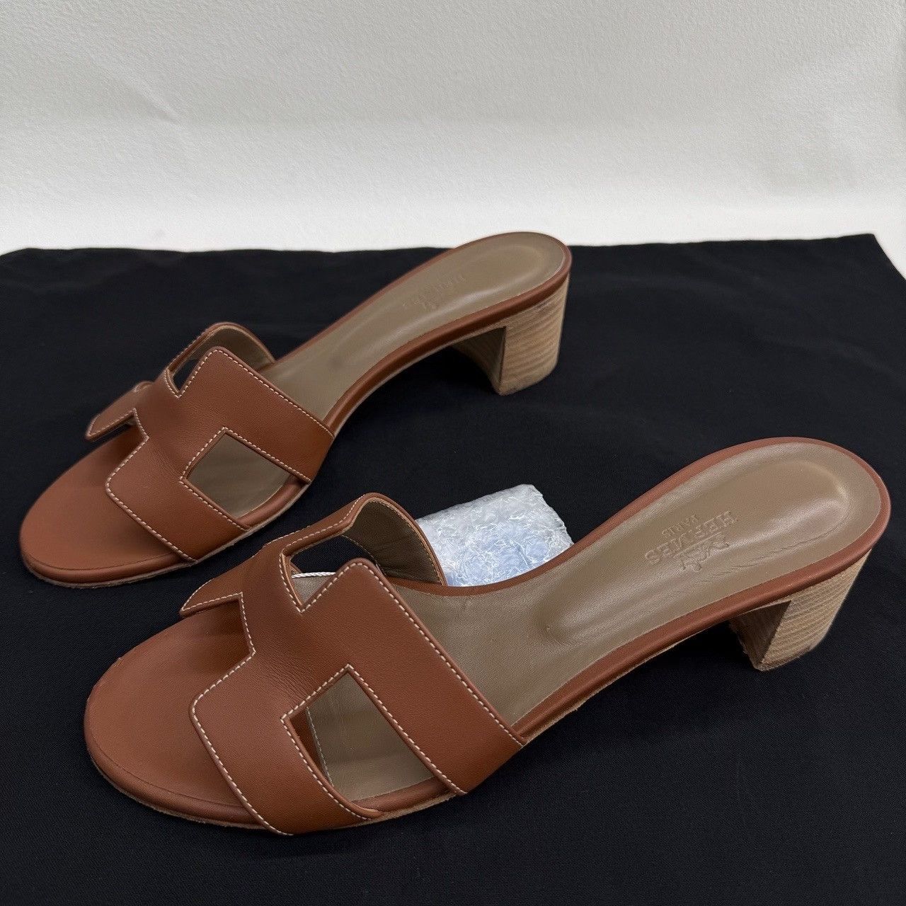 Hermes Hermès Oasis Leather Block Heel Sandals Size 39 Size US 9 / IT 39 - 2 Thumbnail