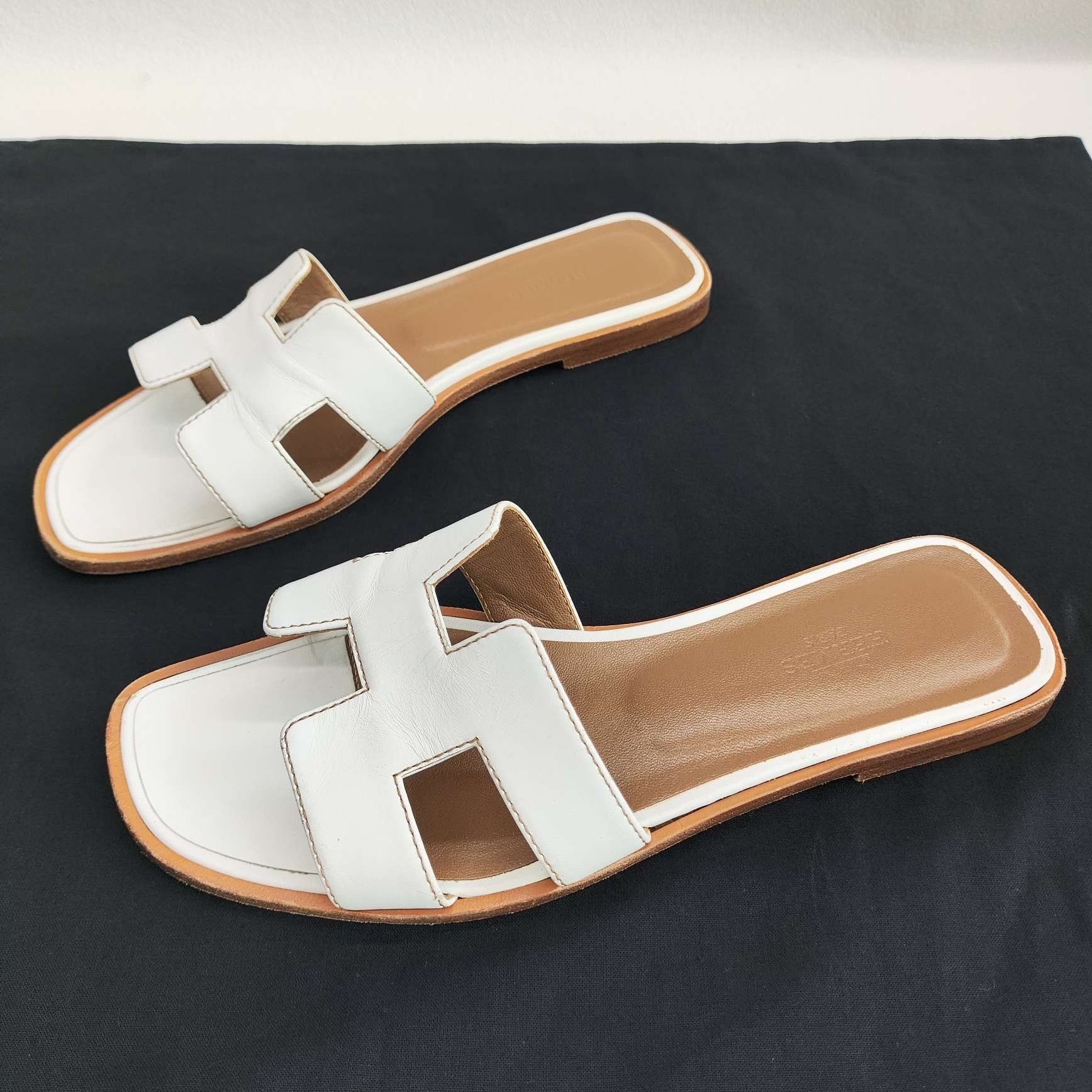 Hermes Hermès Oran Sandals White Size 37.5 Size US 7.5 / IT 37.5 - 2 Thumbnail