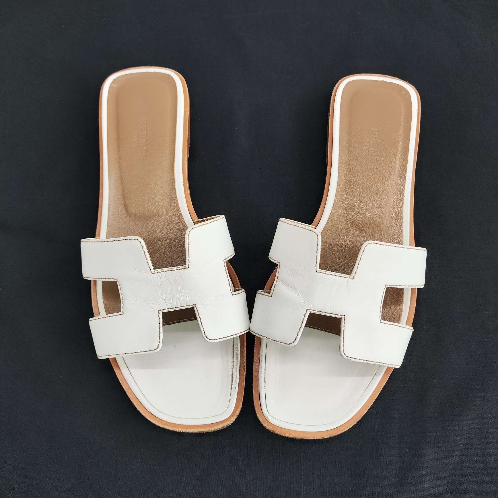 Hermes Hermès Oran Sandals White Size 37.5 Size US 7.5 / IT 37.5 - 10 Thumbnail