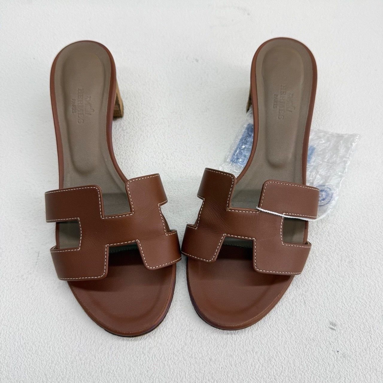 Hermes Hermès Oasis Leather Block Heel Sandals Size 37 Size US 7 / IT 37 - 10 Thumbnail