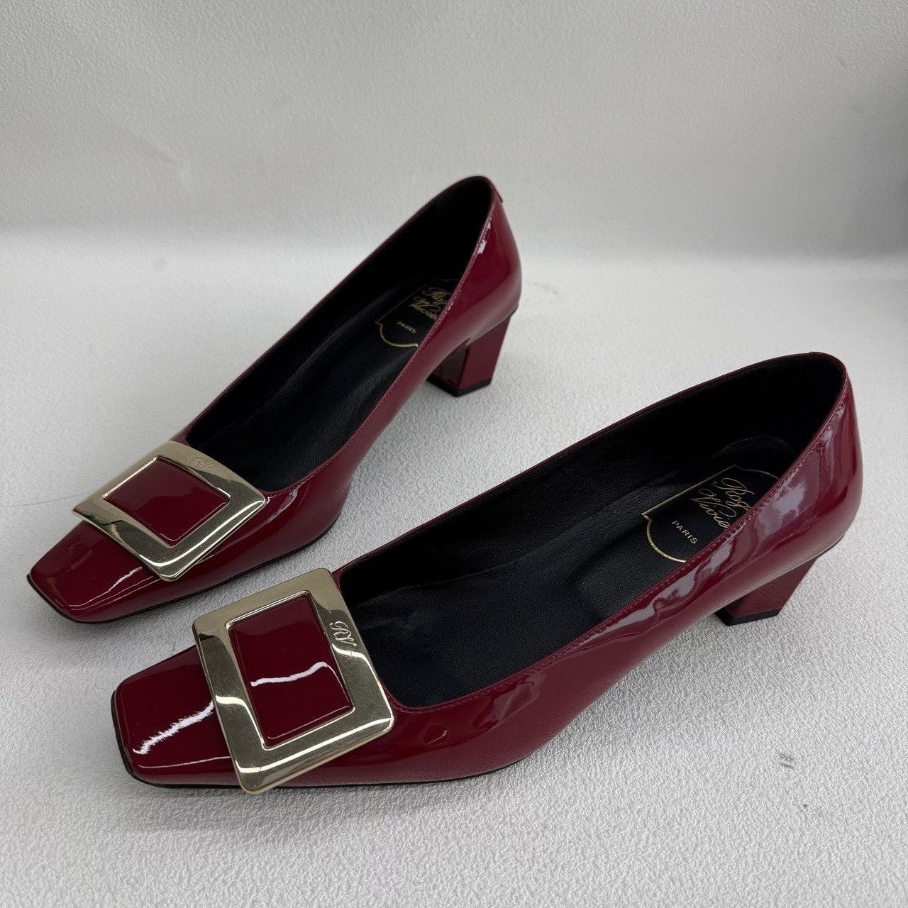 Roger Vivier Roger Vivier Patent Leather Buckle Heels Size 37.5 Size US 7.5 / IT 37.5 - 2 Thumbnail