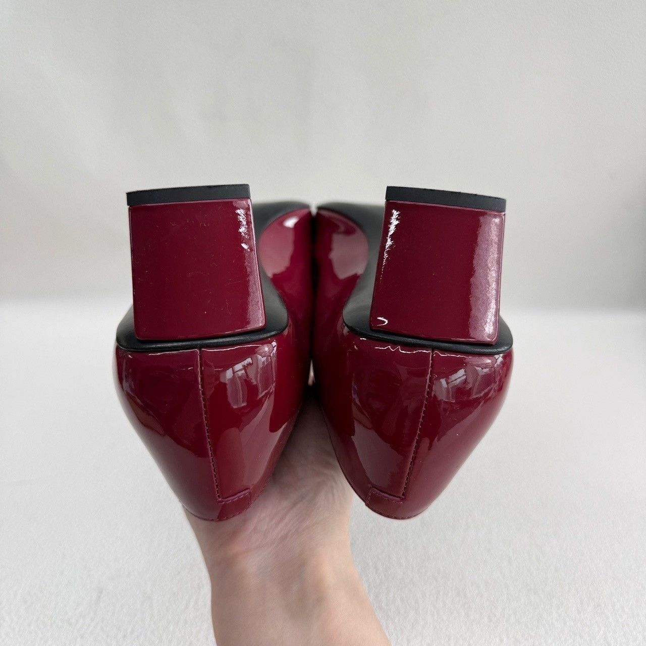 Roger Vivier Roger Vivier Patent Leather Buckle Heels Size 37.5 Size US 7.5 / IT 37.5 - 7 Thumbnail
