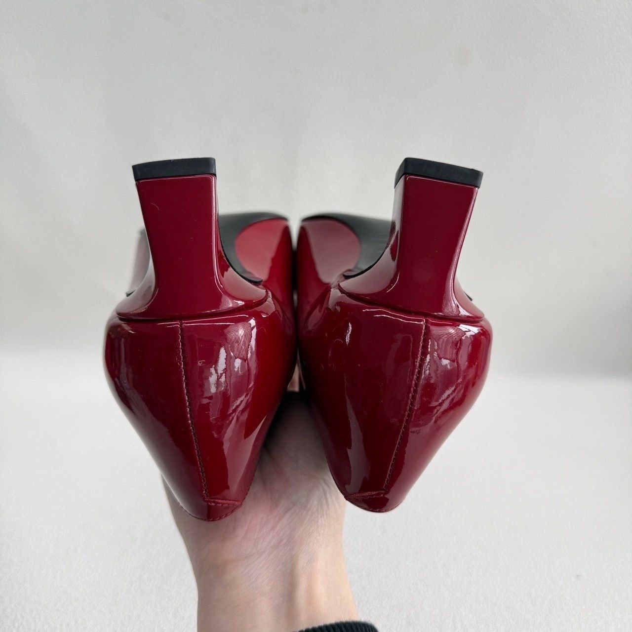 Roger Vivier Roger Vivier Patent Leather Buckle Heels Size 37 Size US 7 / IT 37 - 7 Thumbnail