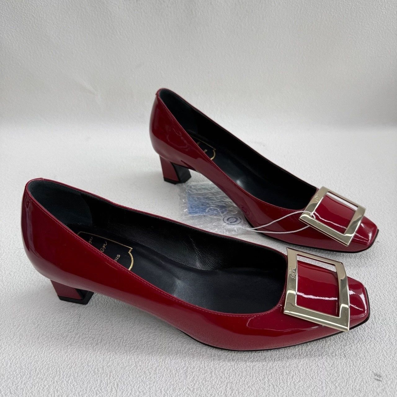 Roger Vivier Roger Vivier Patent Leather Buckle Heels Size 37 Size US 7 / IT 37 - 4 Thumbnail