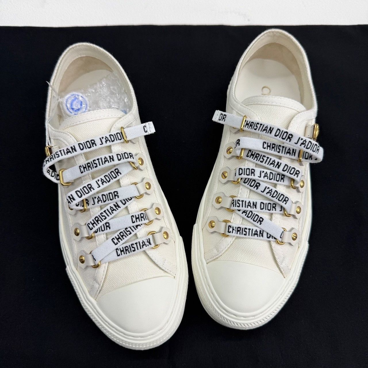Dior Dior White Walk'n'Dior Sneakers Size 36.5 Size US 5.5 / IT 35.5 - 10 Thumbnail