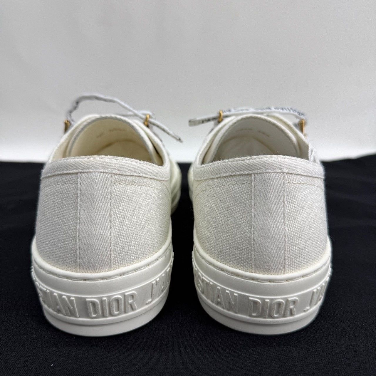 Dior Dior White Walk'n'Dior Sneakers Size 36.5 Size US 5.5 / IT 35.5 - 6 Thumbnail
