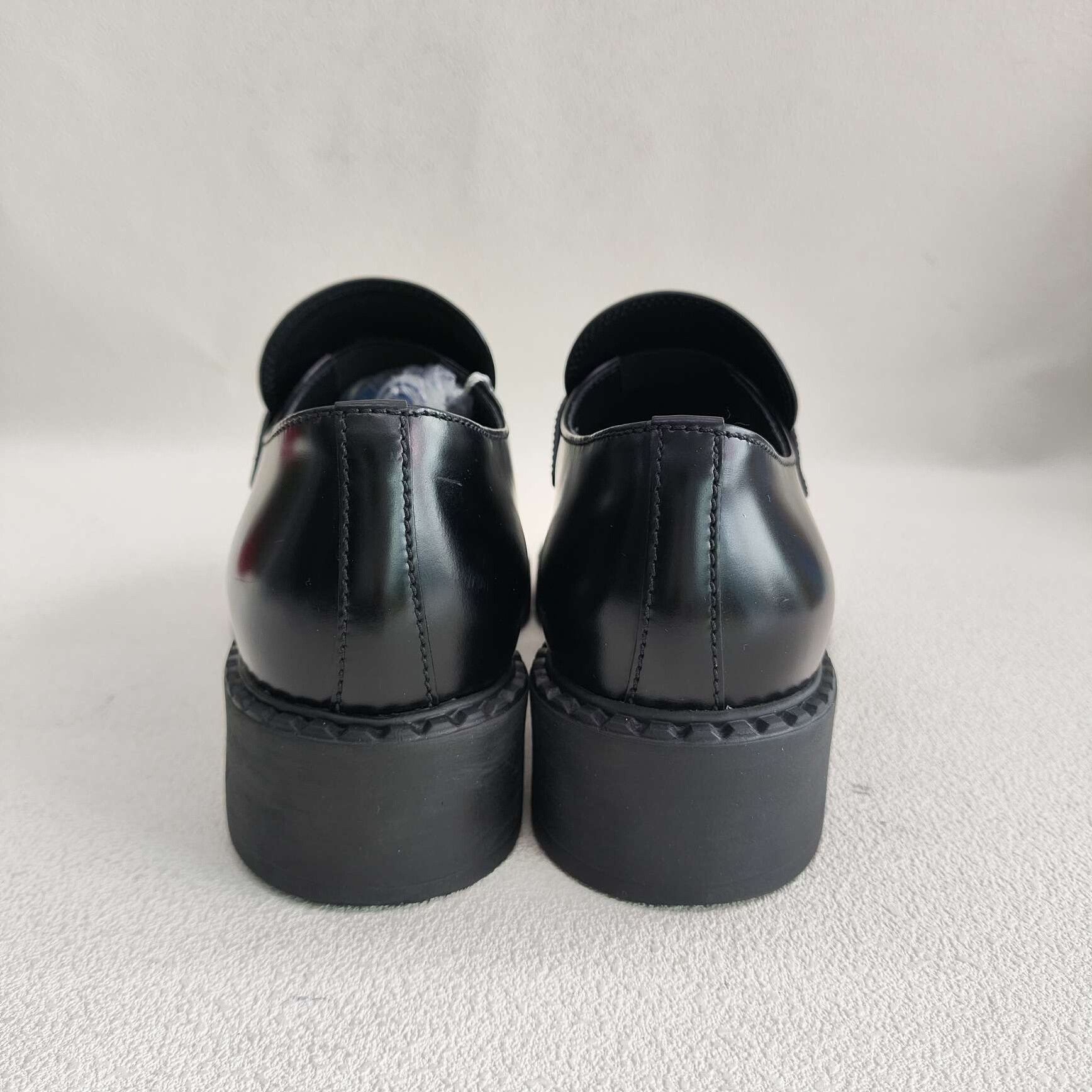 Prada Prada Logo Leather Loafers Size 38 Size US 8 / IT 38 - 5 Thumbnail