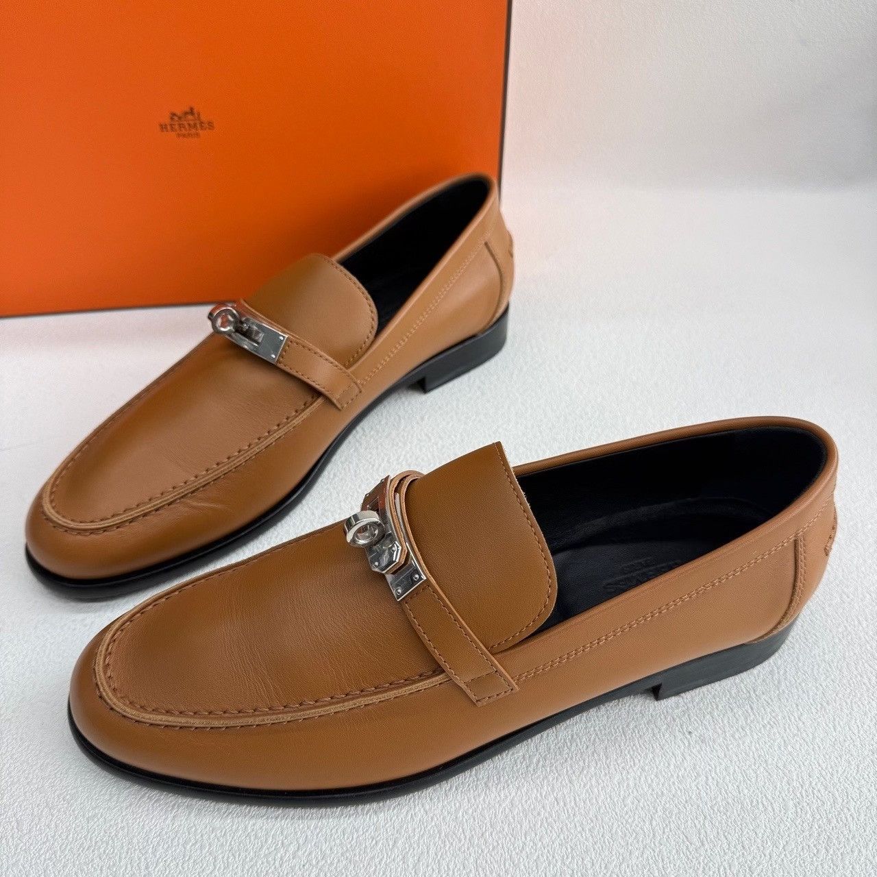 Hermes Hermes Destin Leather Loafers Size 38.5 Size US 8.5 / IT 38.5 - 3 Thumbnail