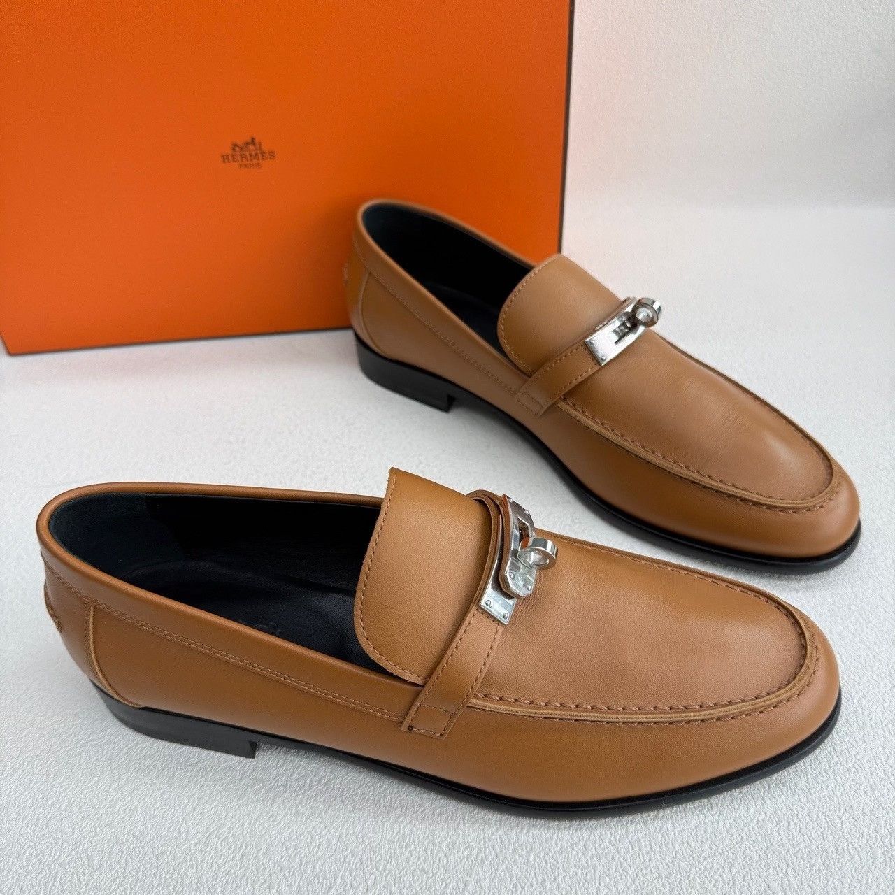 Hermes Hermes Destin Leather Loafers Size 38.5 Size US 8.5 / IT 38.5 - 5 Thumbnail