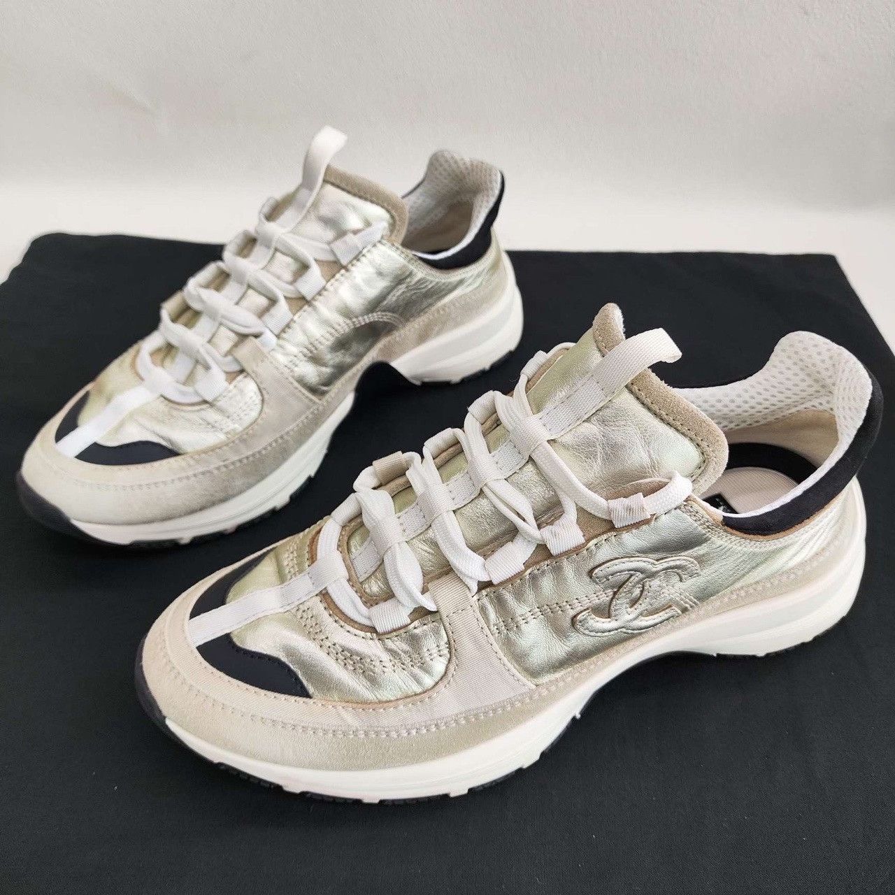 Chanel Chanel Metallic Gold Leather Sneakers Size 37 Size US 7 / IT 37 - 2 Thumbnail