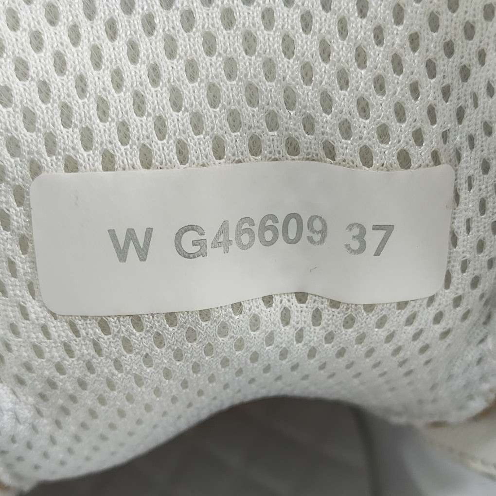 Chanel Chanel Metallic Leather Low-Top Sneakers Size 37 Size US 7 / IT 37 - 7 Thumbnail