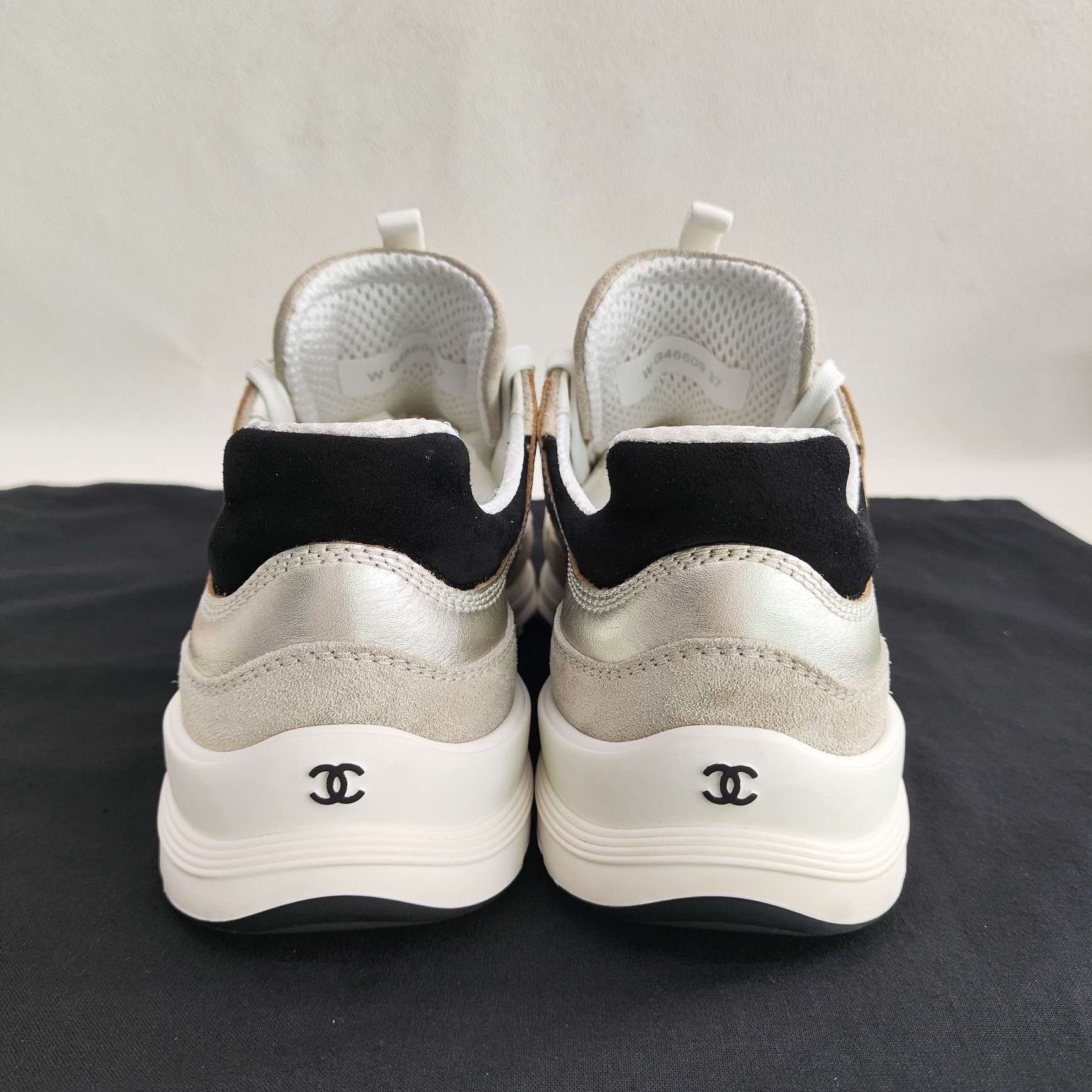 Chanel Chanel Metallic Leather Low-Top Sneakers Size 37 Size US 7 / IT 37 - 6 Thumbnail