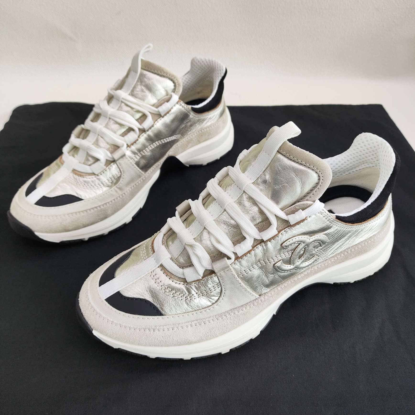 Chanel Chanel Metallic Leather Low-Top Sneakers Size 37 Size US 7 / IT 37 - 2 Thumbnail