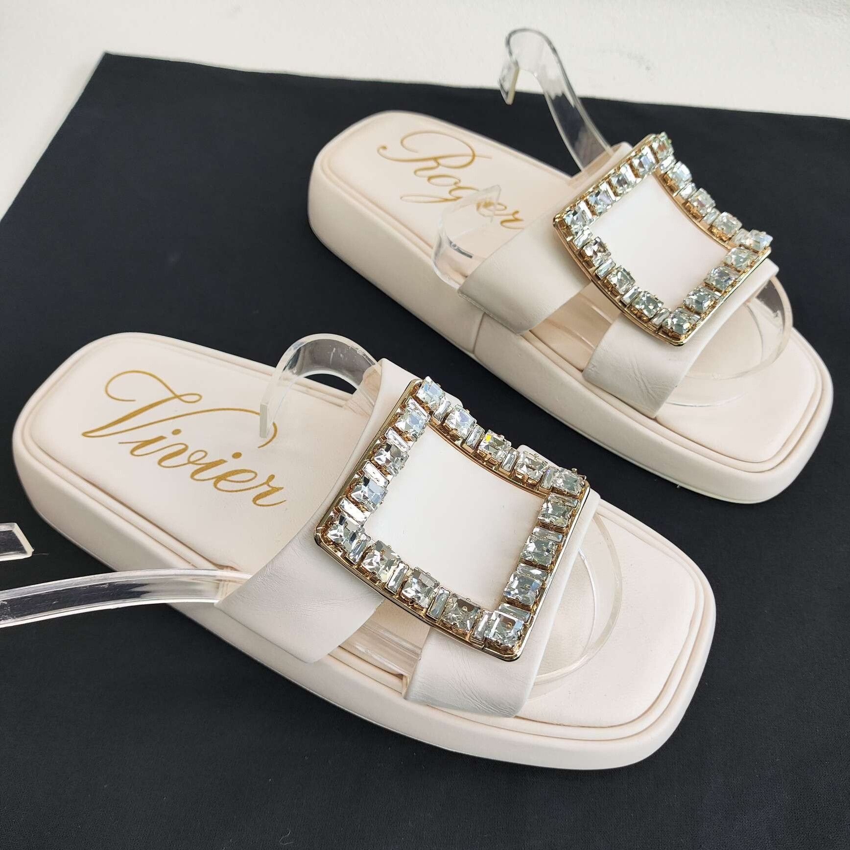 Roger Vivier Roger Vivier Crystal Buckle Platform Sandals Size 35 Size US 5 / IT 35 - 4 Thumbnail