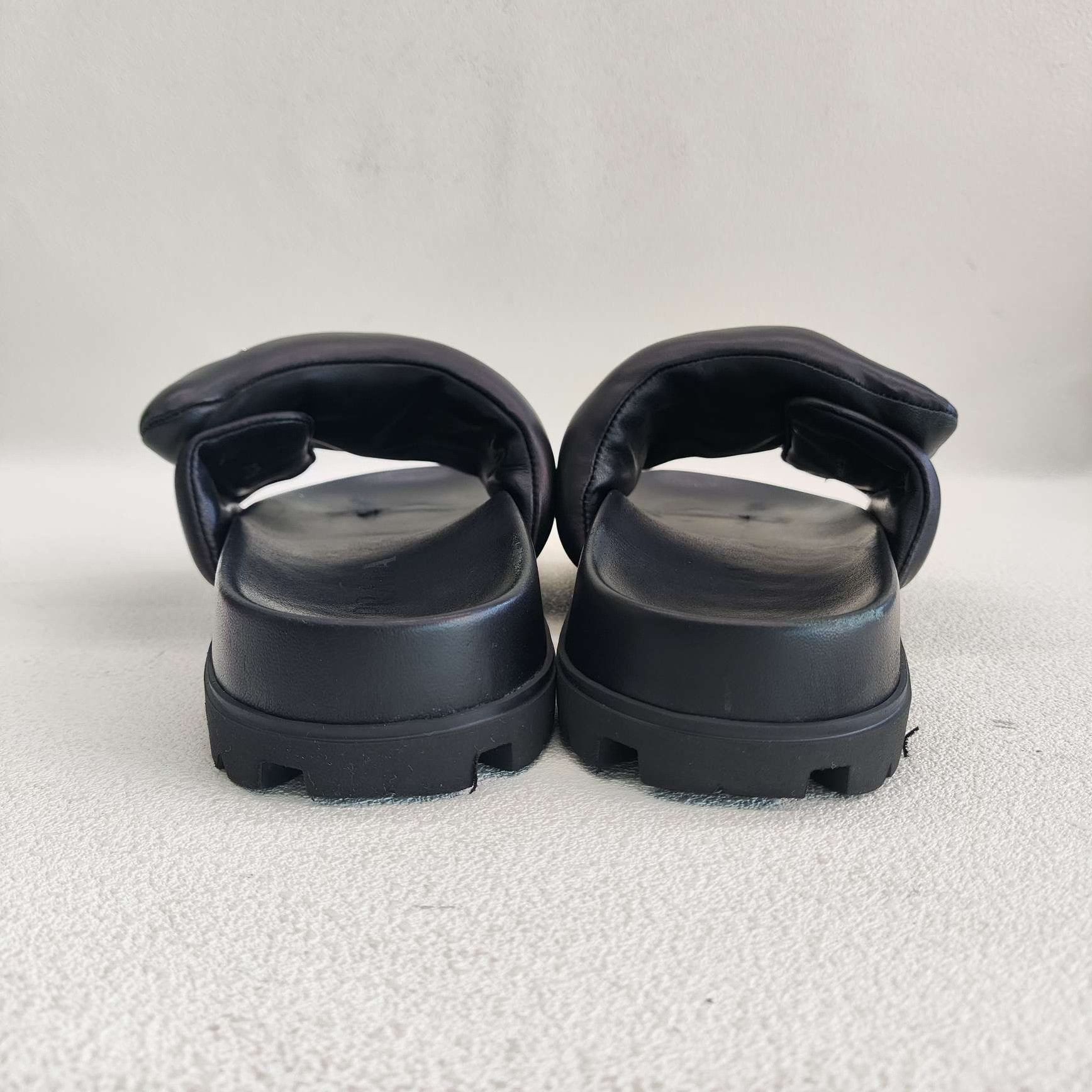 Prada Prada Logo Padded Leather Slides Size 37.5 Size US 7.5 / IT 37.5 - 6 Thumbnail