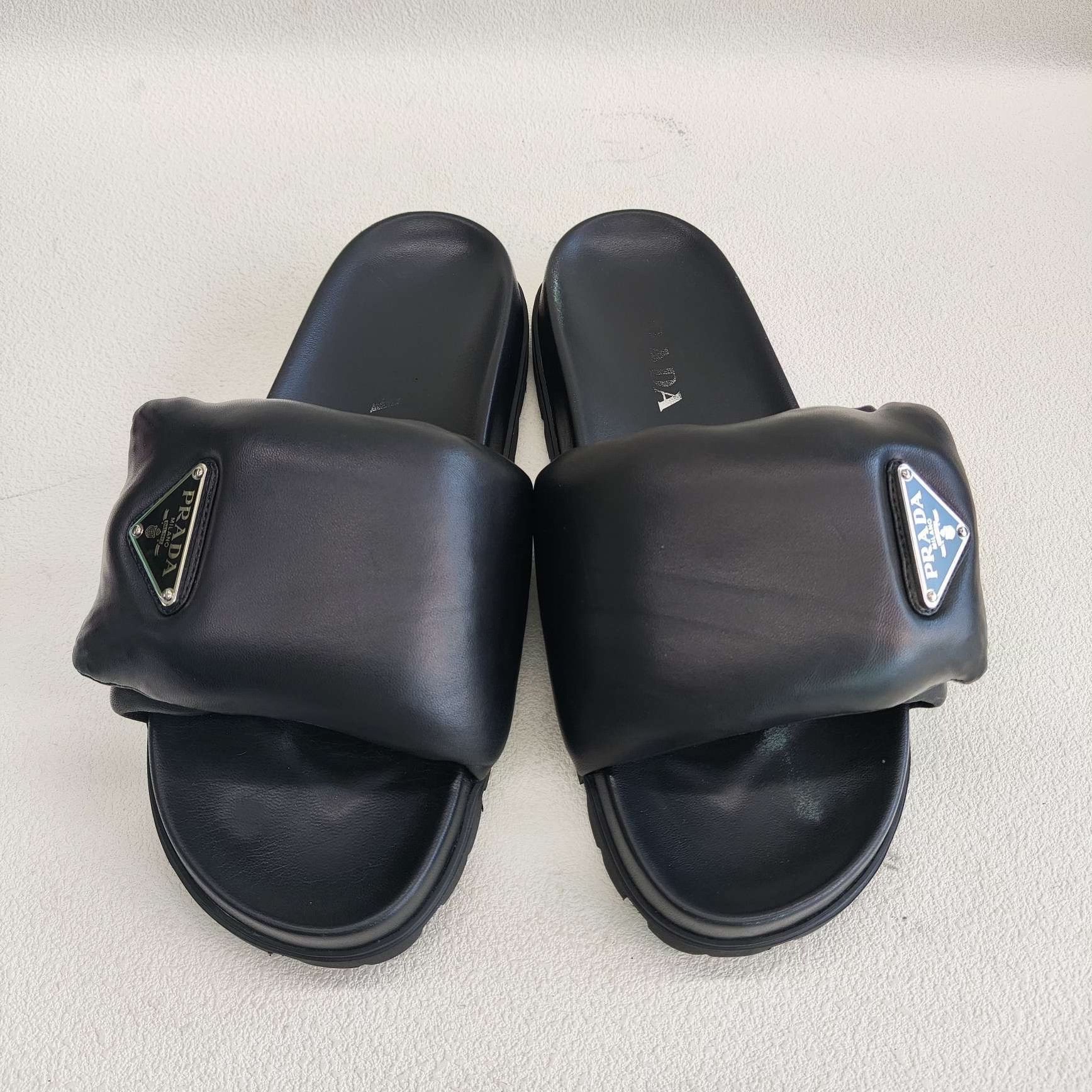 Prada Prada Logo Padded Leather Slides Size 37.5 Size US 7.5 / IT 37.5 - 3 Thumbnail
