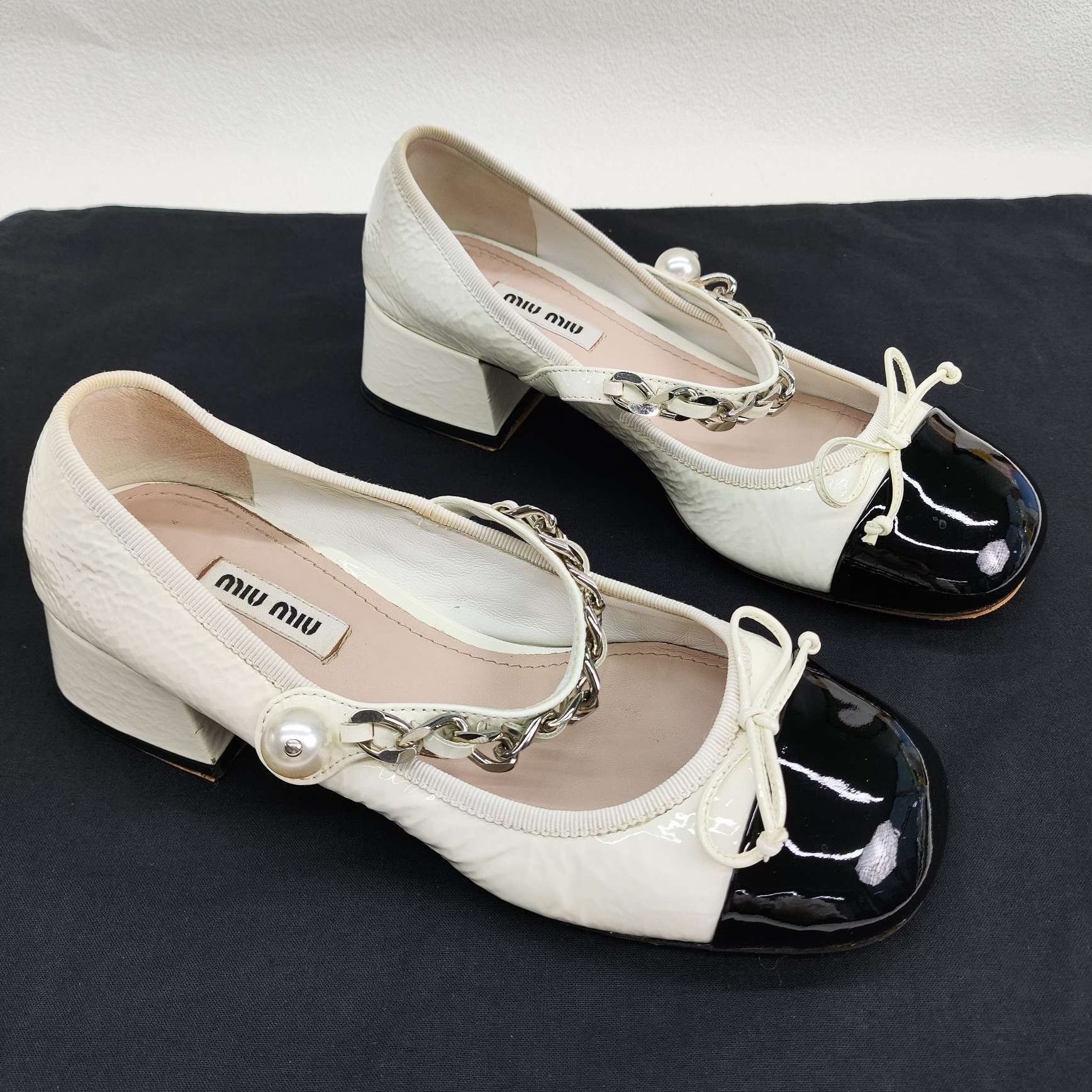 Miu Miu Miu Miu Pearl Chain Patent Heels Size 36 Size US 6 / IT 36 - 4 Thumbnail
