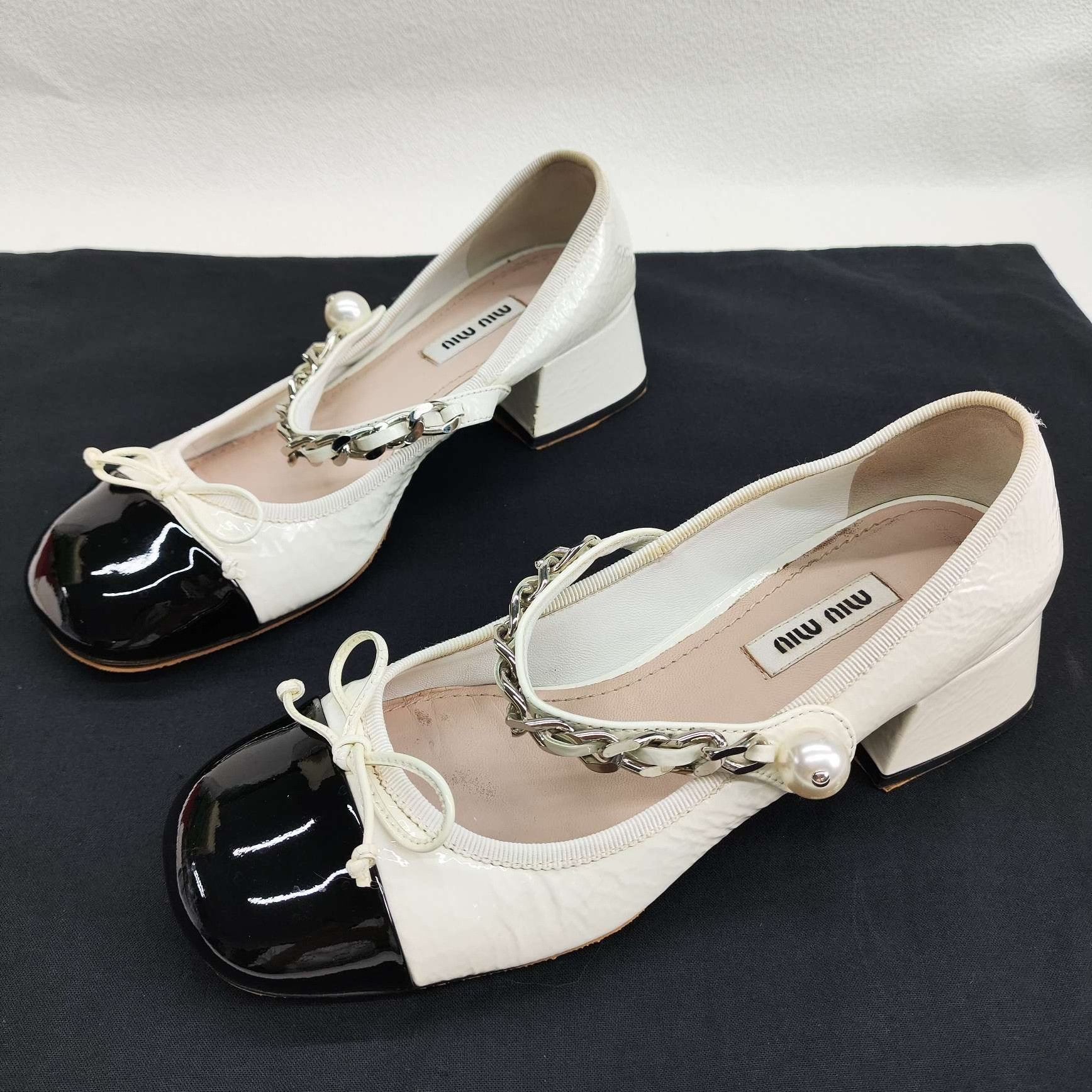 Miu Miu Miu Miu Pearl Chain Patent Heels Size 36 Size US 6 / IT 36 - 2 Thumbnail