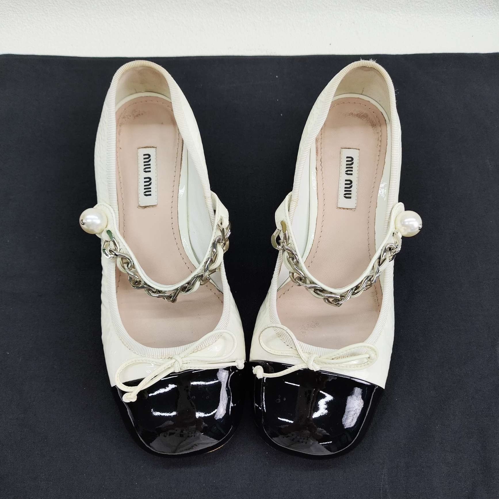 Miu Miu Miu Miu Pearl Chain Patent Heels Size 36 Size US 6 / IT 36 - 10 Thumbnail