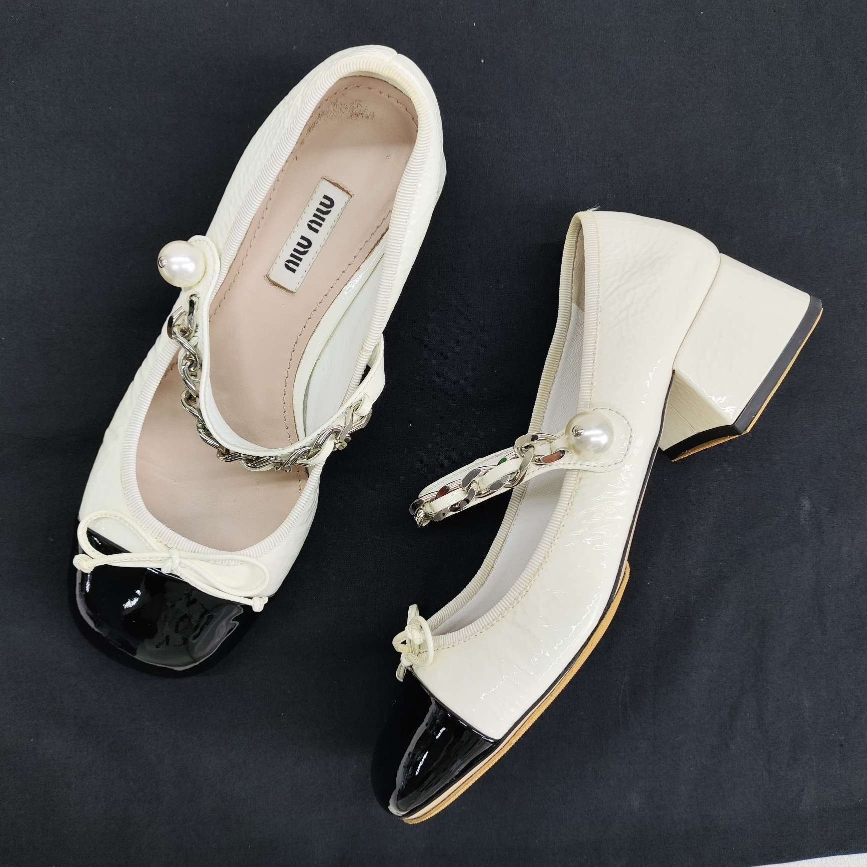 Miu Miu Miu Miu Pearl Chain Patent Heels Size 36 Size US 6 / IT 36 - 9 Thumbnail