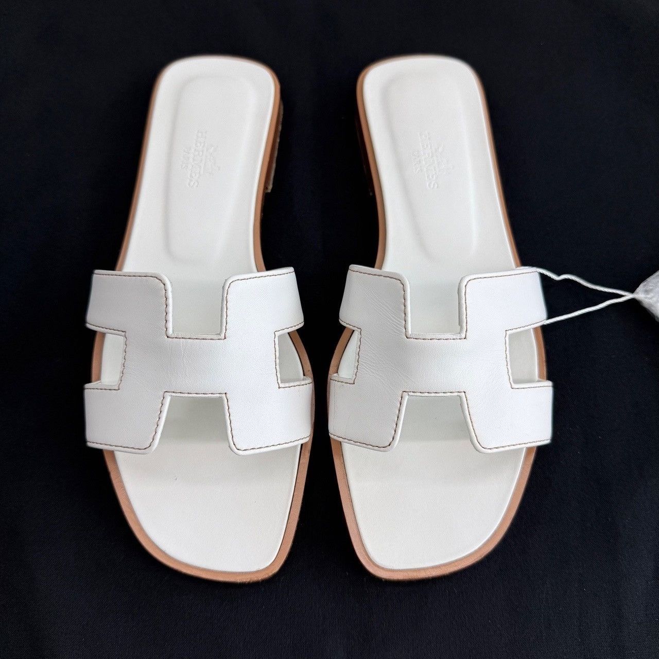 Hermes Hermès Oran White Leather Sandals Size 36 Size US 6 / IT 36 - 3 Thumbnail